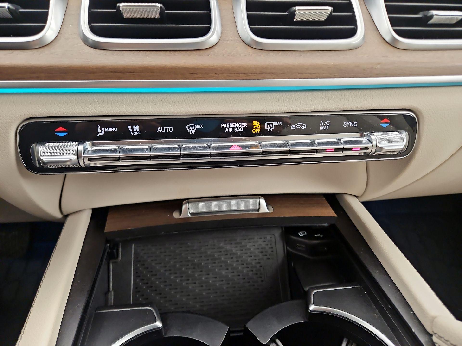 Thumbnail: 2020 Mercedes-Benz GLE - 17