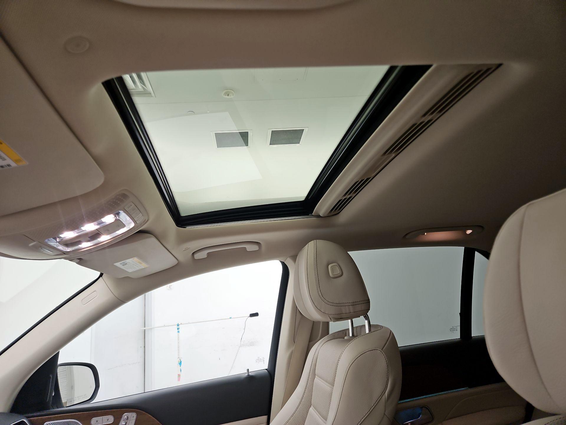 Thumbnail: 2020 Mercedes-Benz GLE - 20