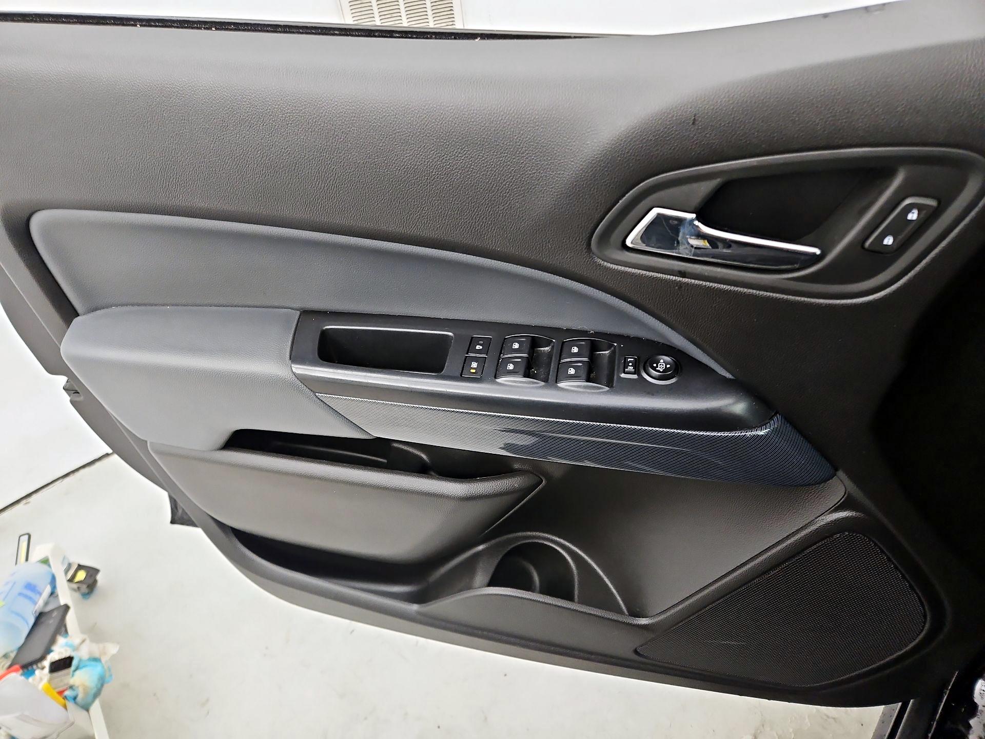 Thumbnail: 2017 Chevrolet Colorado - 12