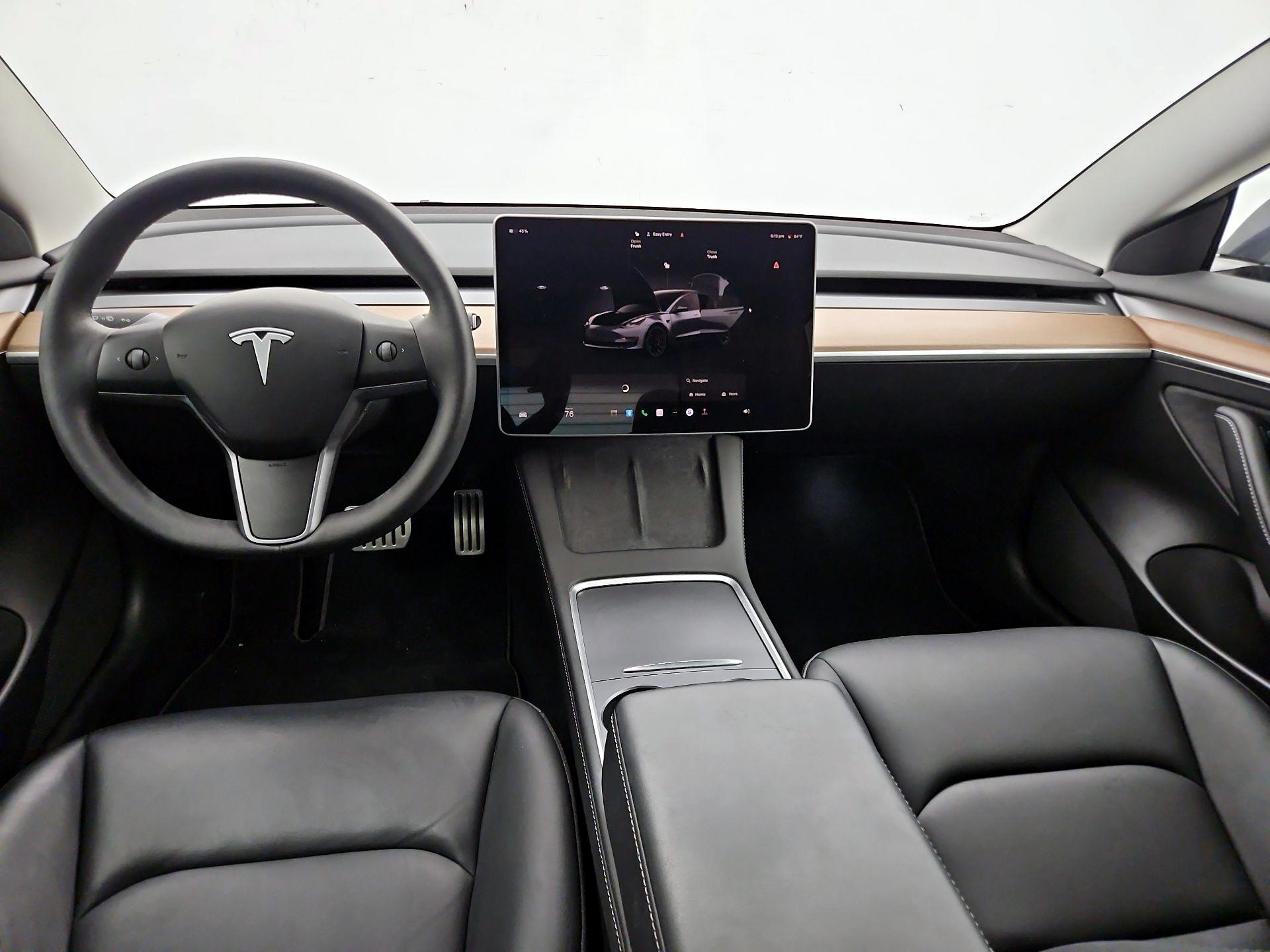 Thumbnail: 2023 Tesla Model 3 - 9