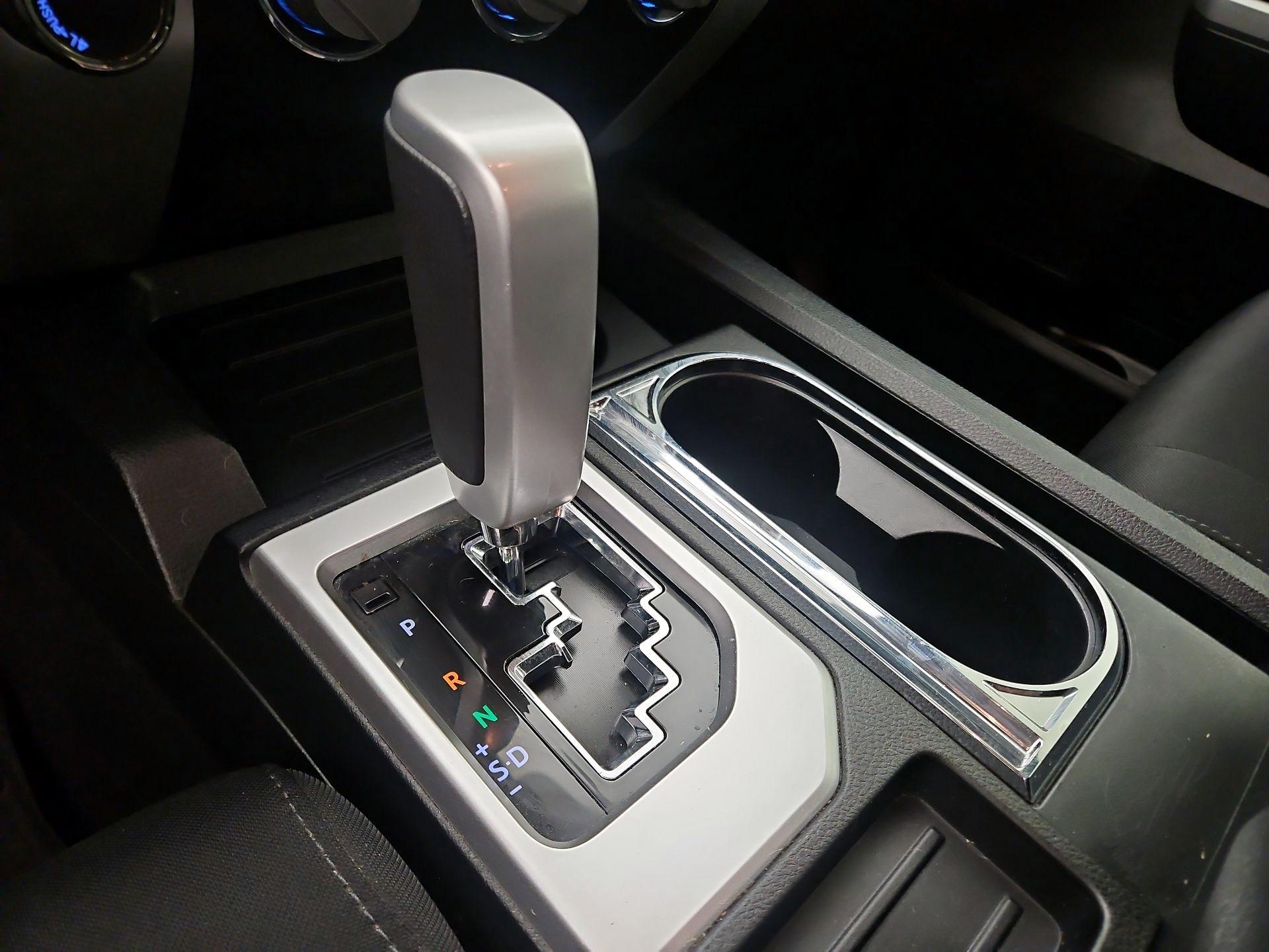 Thumbnail: 2018 Toyota Tundra - 17