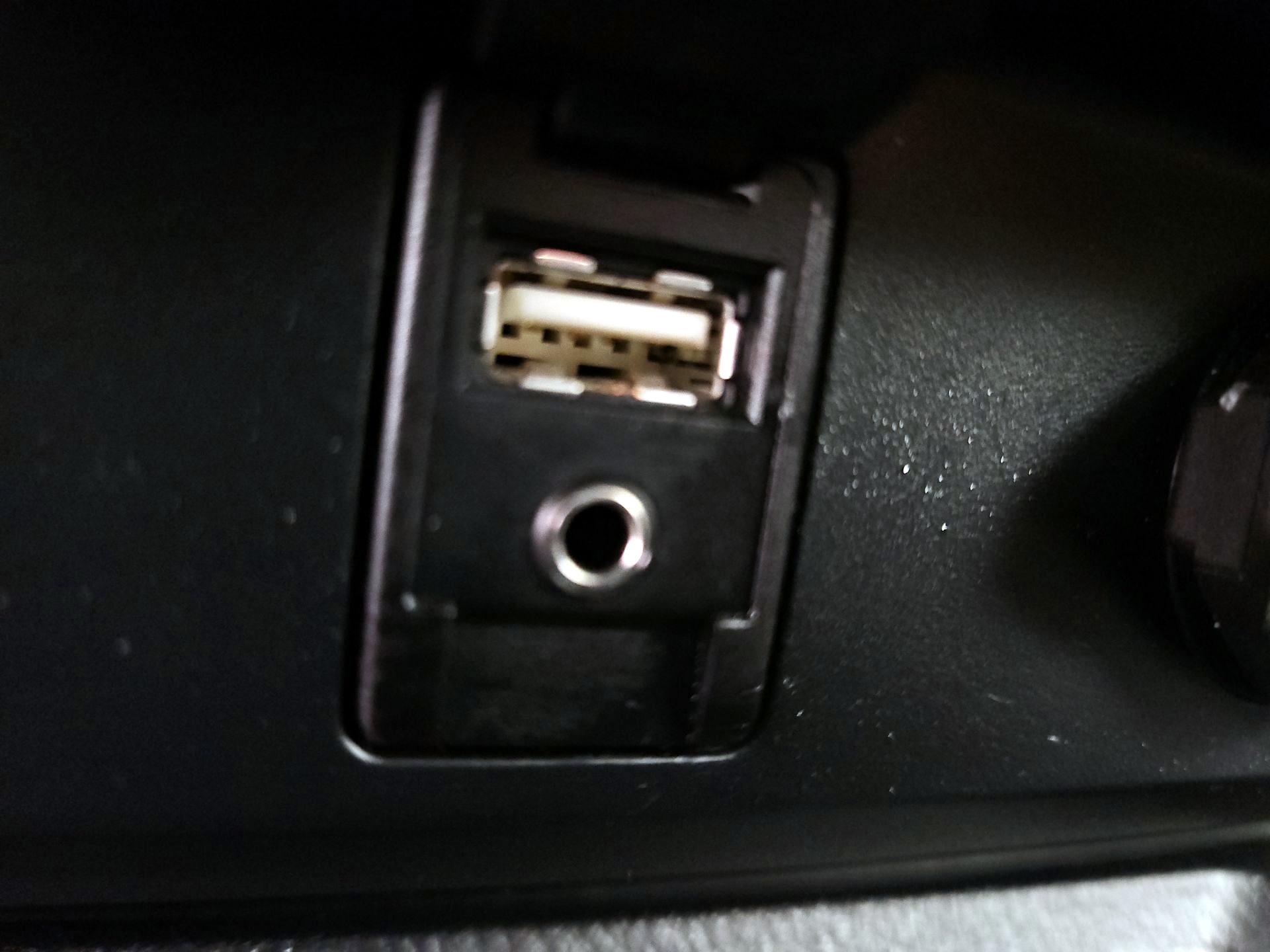 Thumbnail: 2018 Toyota Tundra - 18