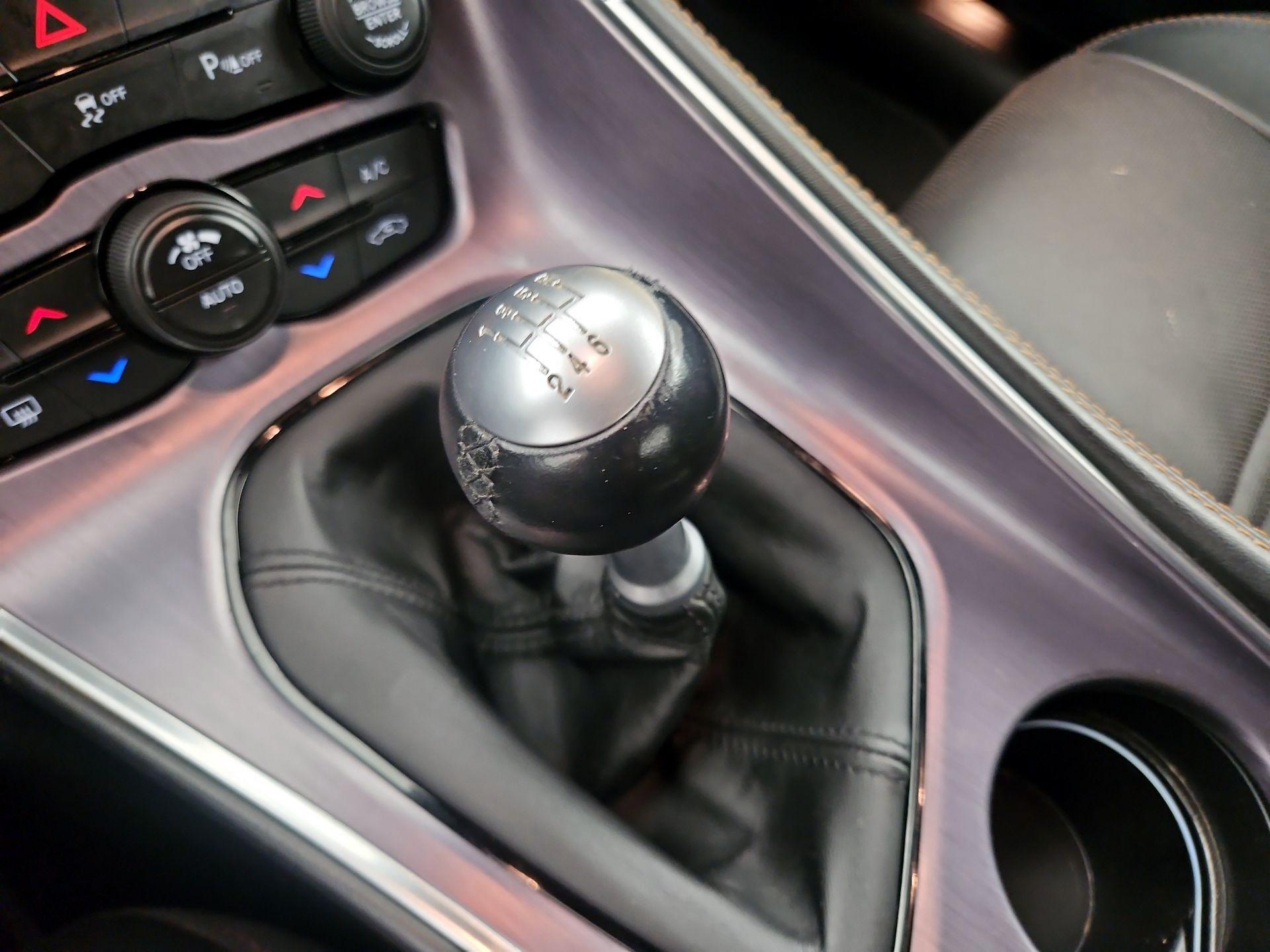 Thumbnail: 2016 Dodge Challenger - 18