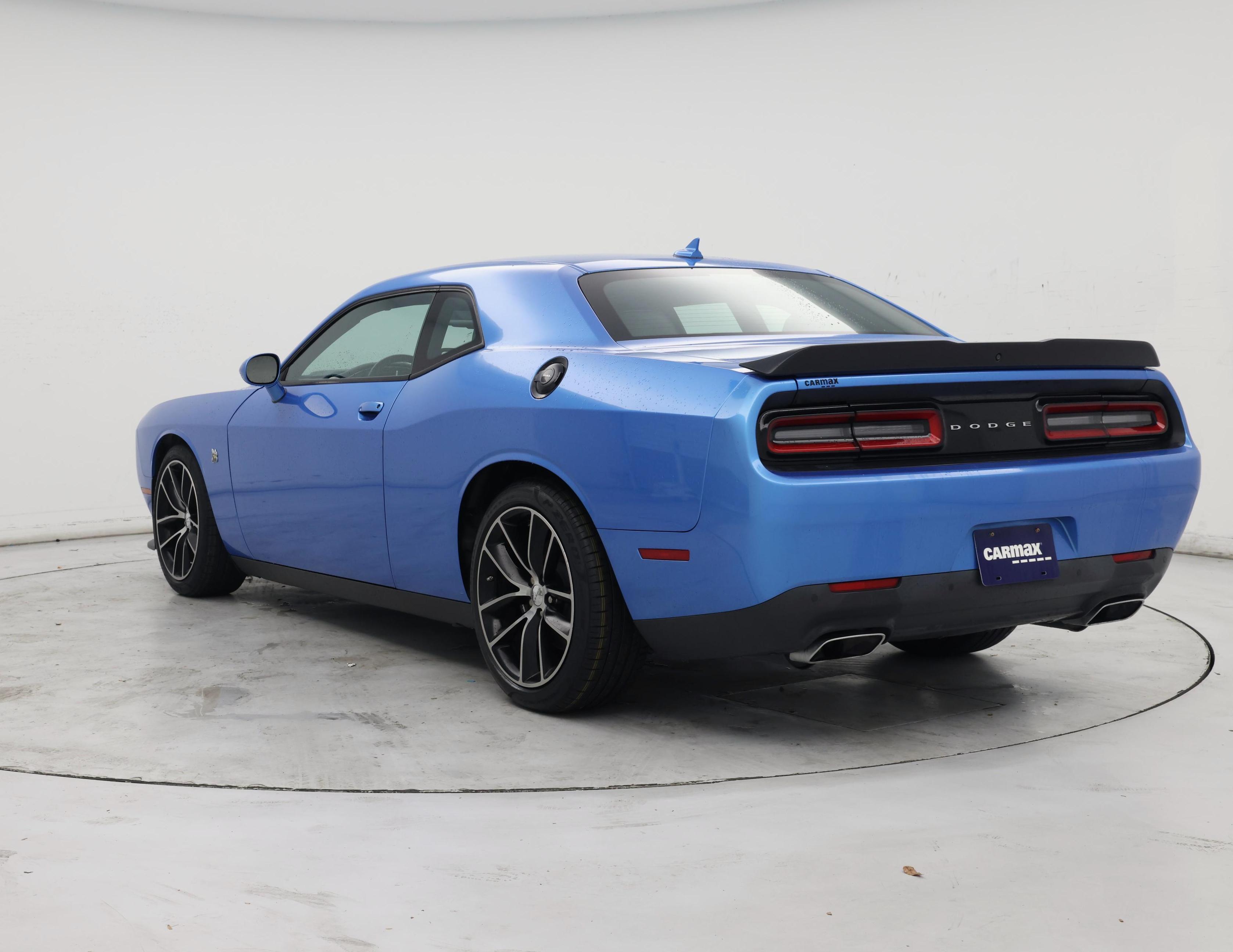 Thumbnail: 2016 Dodge Challenger - 2