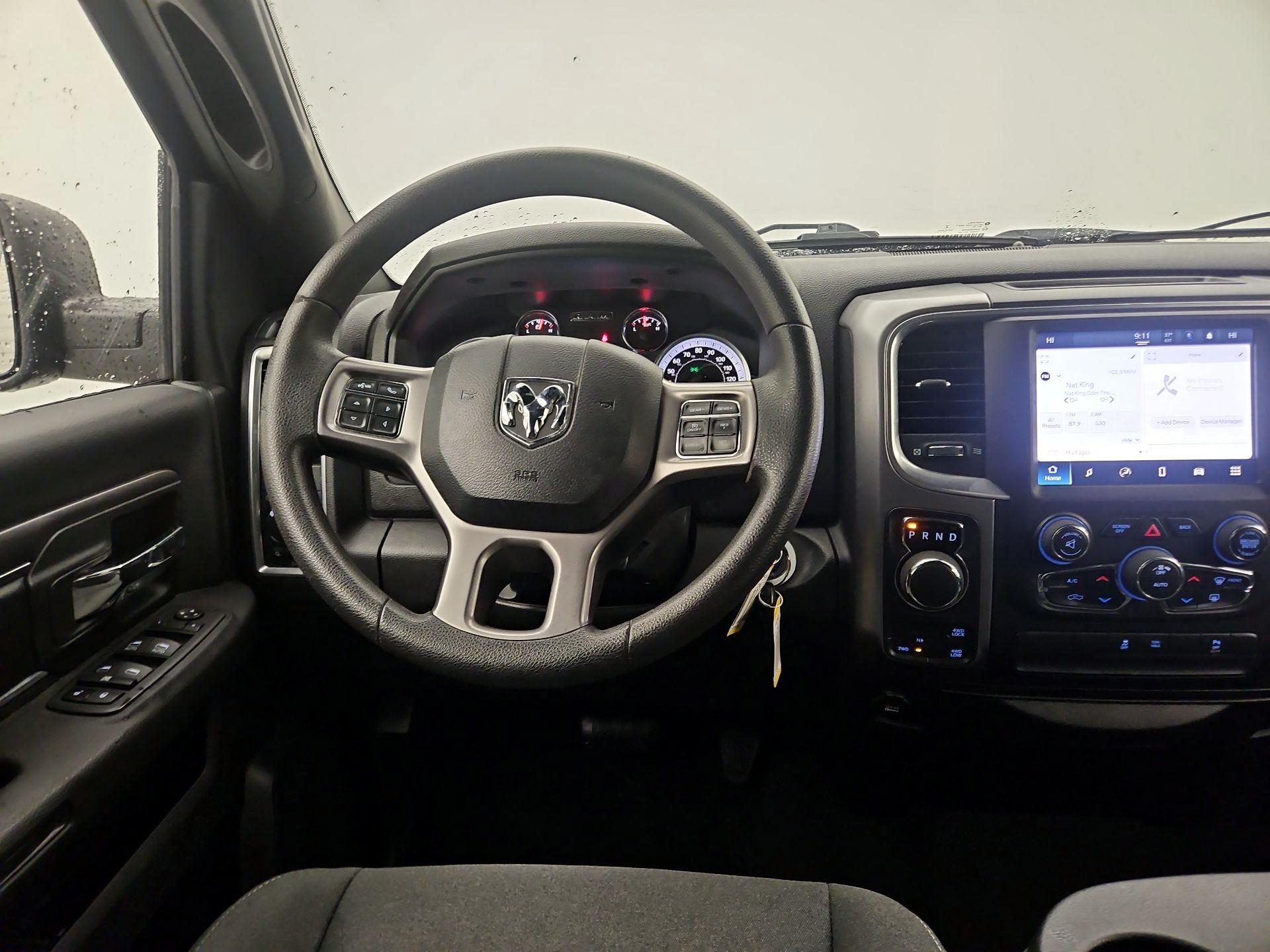 Thumbnail: 2022 RAM 1500 Classic - 10