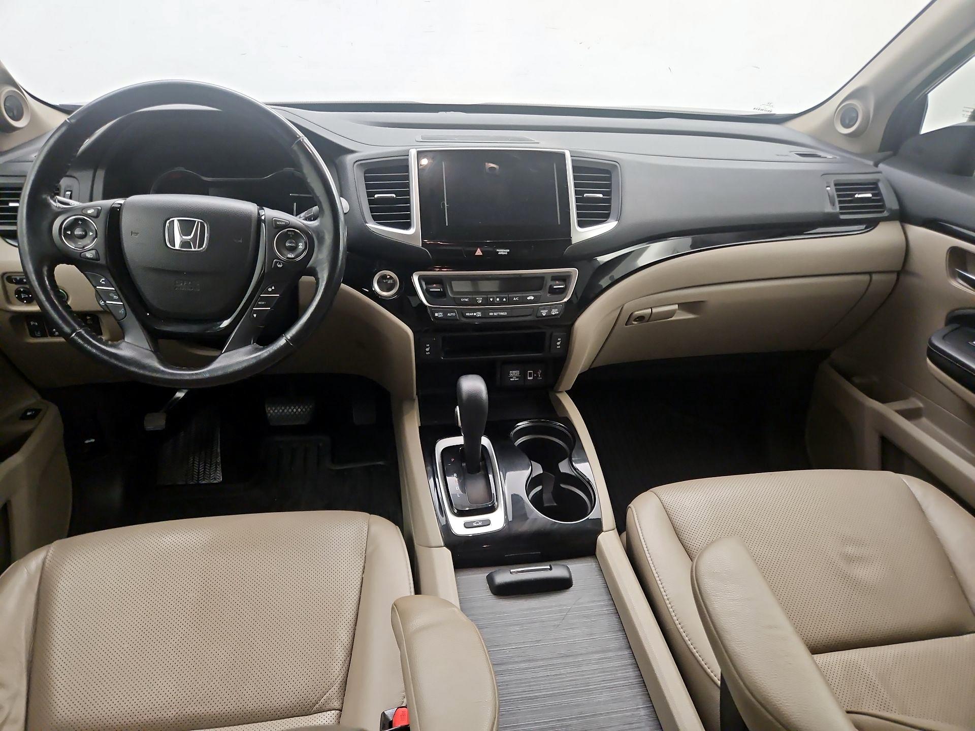 Thumbnail: 2019 Honda Ridgeline - 9