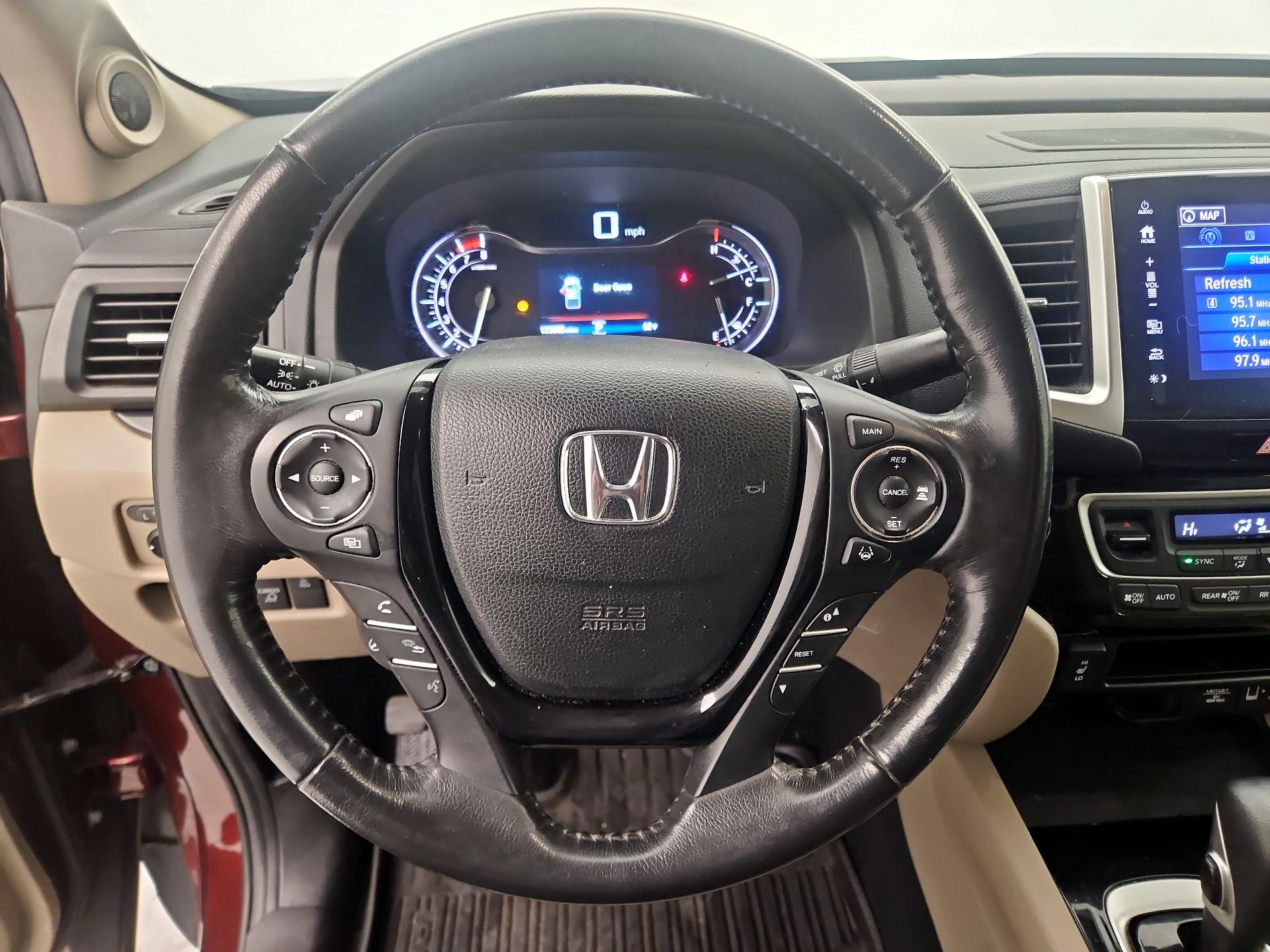 Thumbnail: 2019 Honda Ridgeline - 10