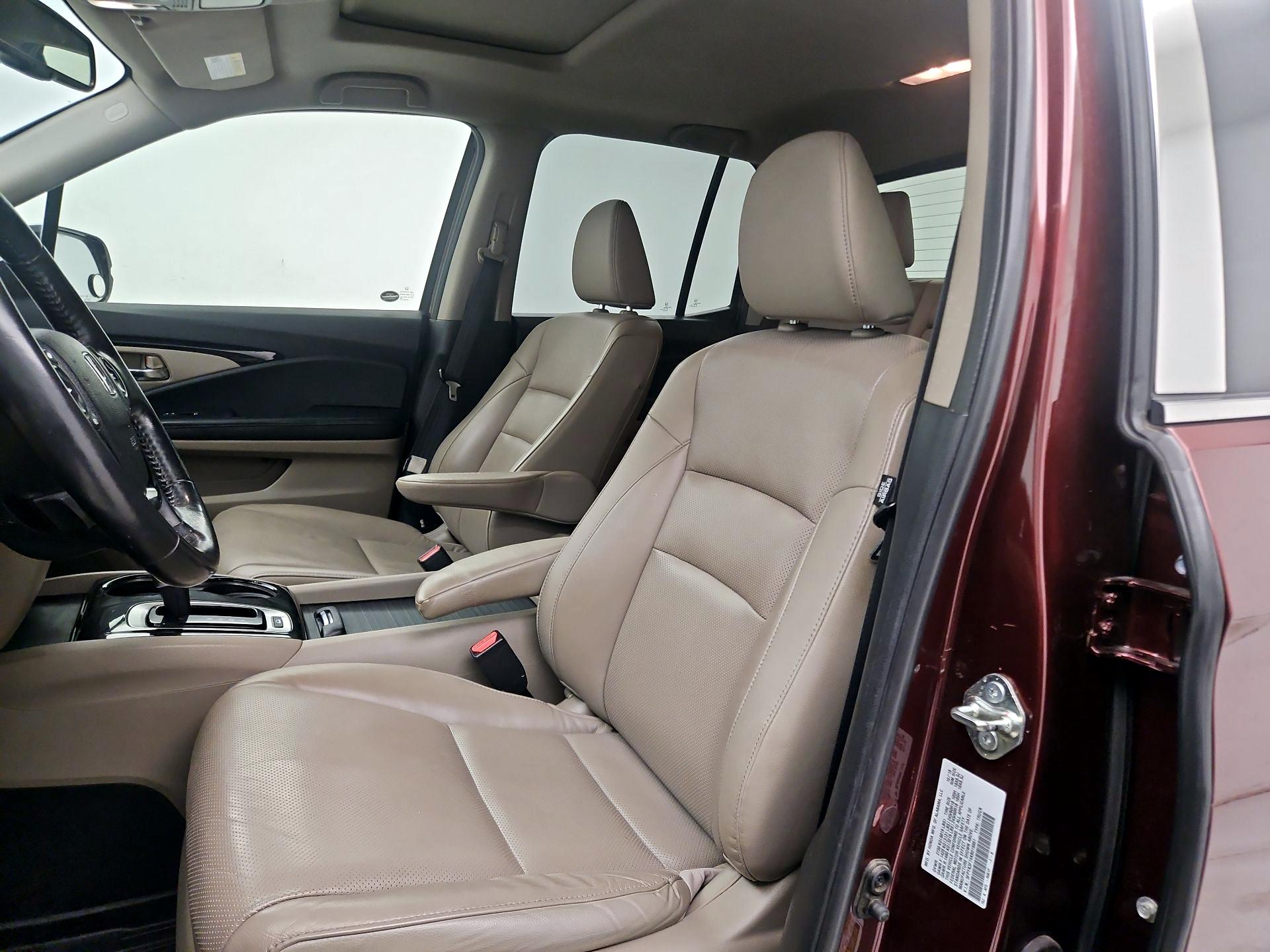 Thumbnail: 2019 Honda Ridgeline - 11