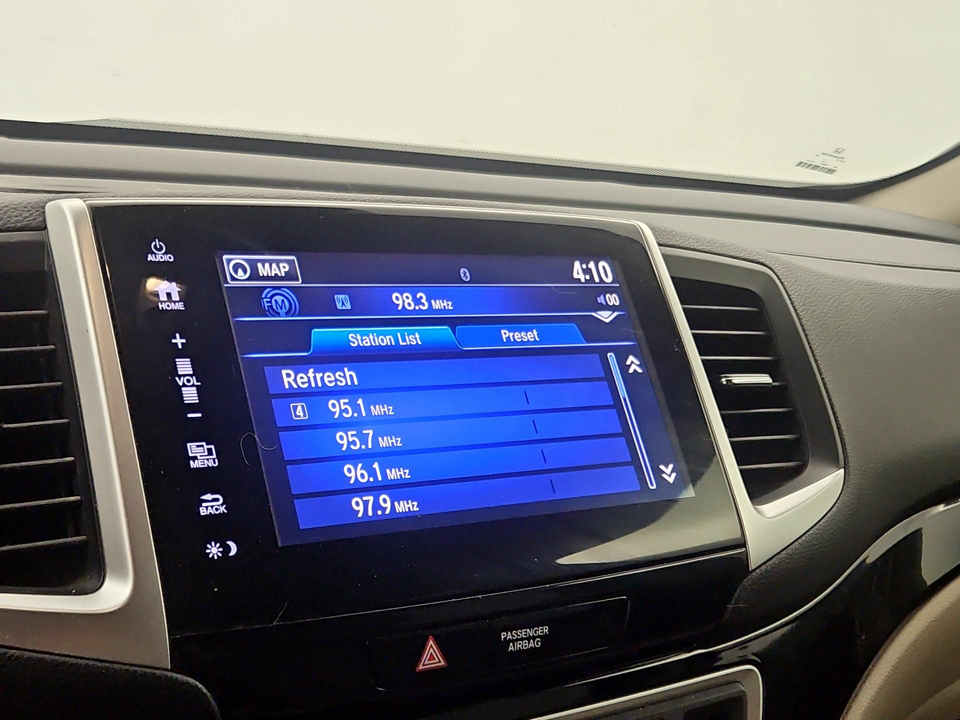 Thumbnail: 2019 Honda Ridgeline - 15