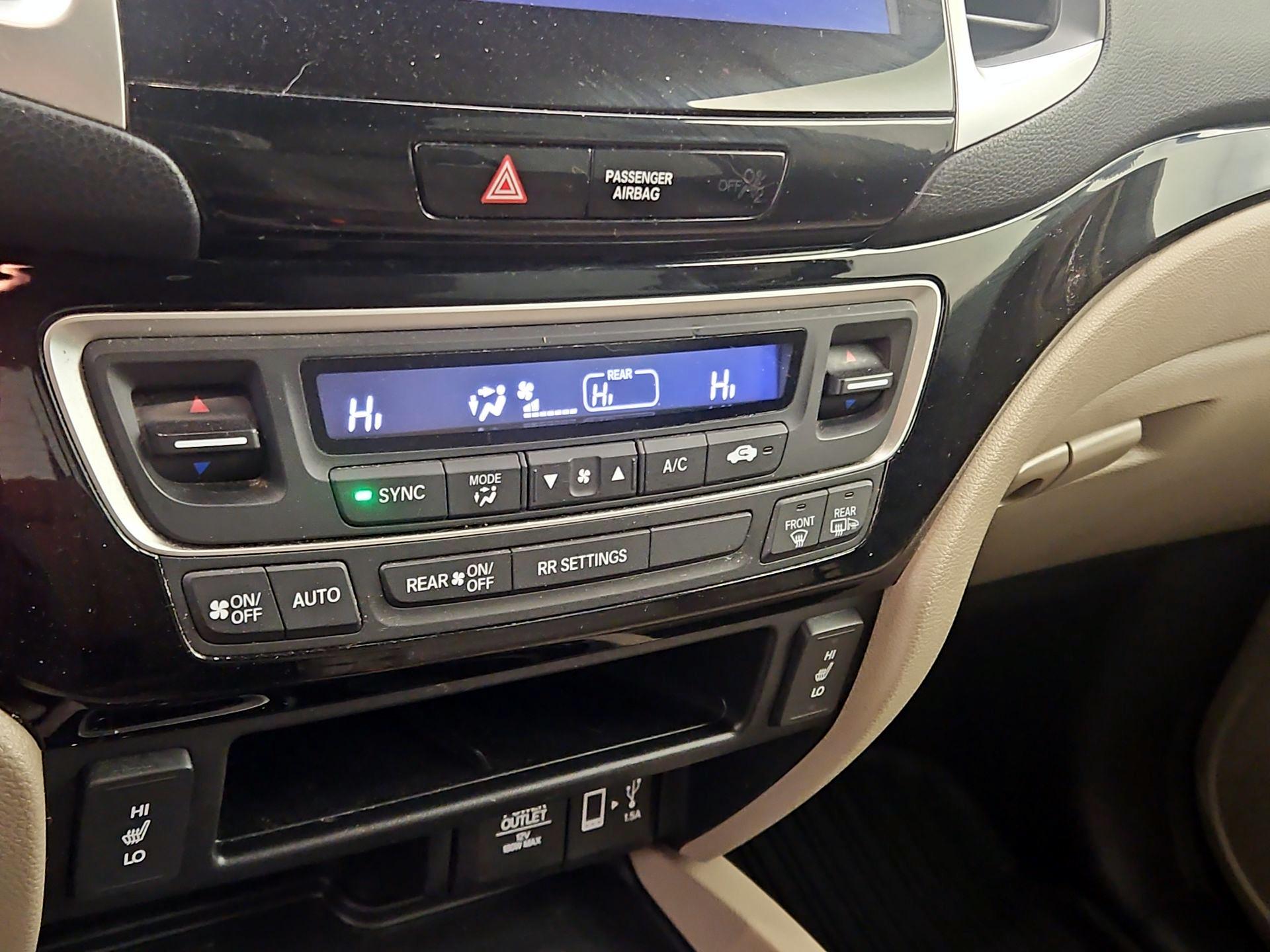 Thumbnail: 2019 Honda Ridgeline - 16