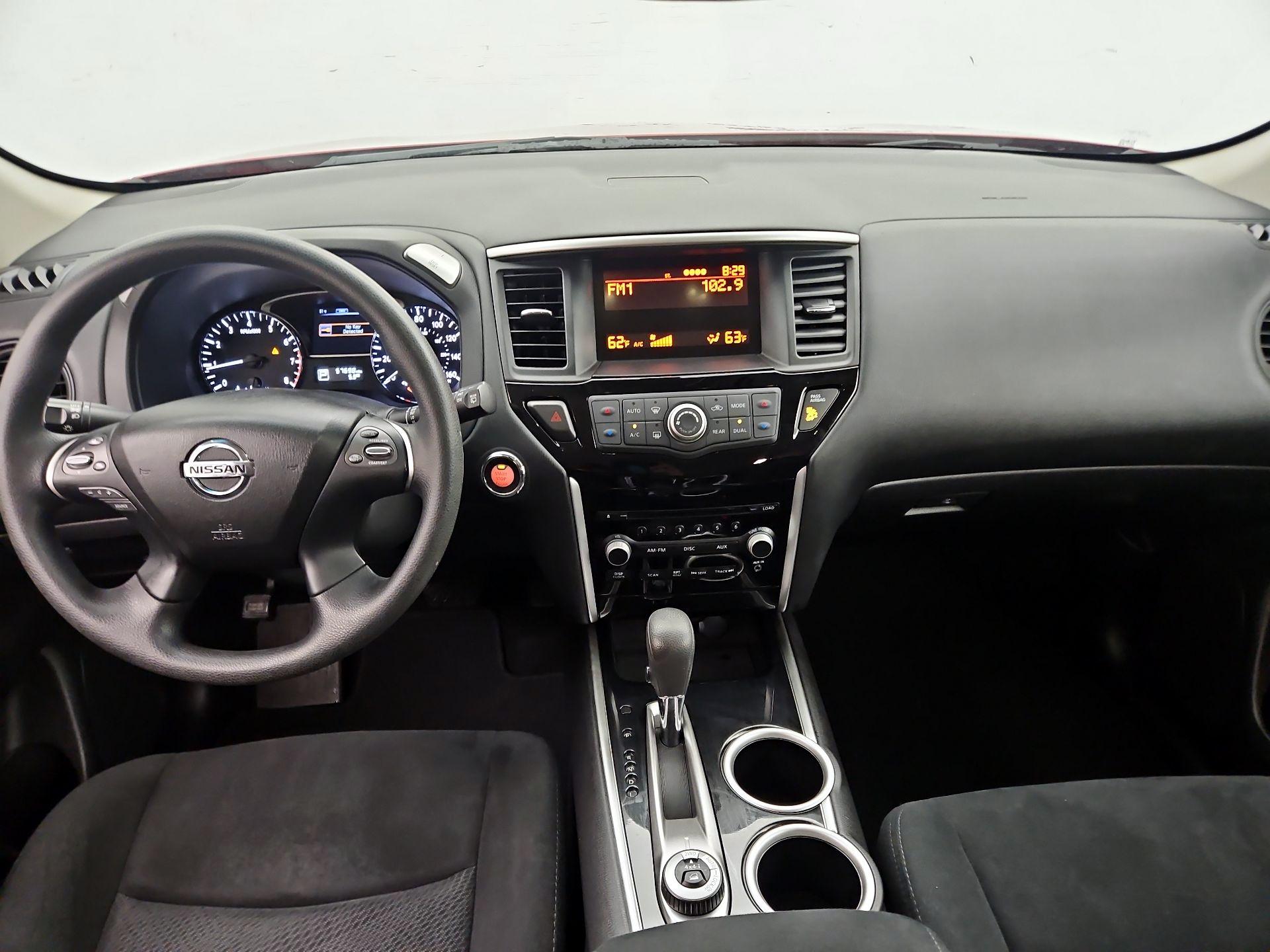 Thumbnail: 2015 Nissan Pathfinder - 9
