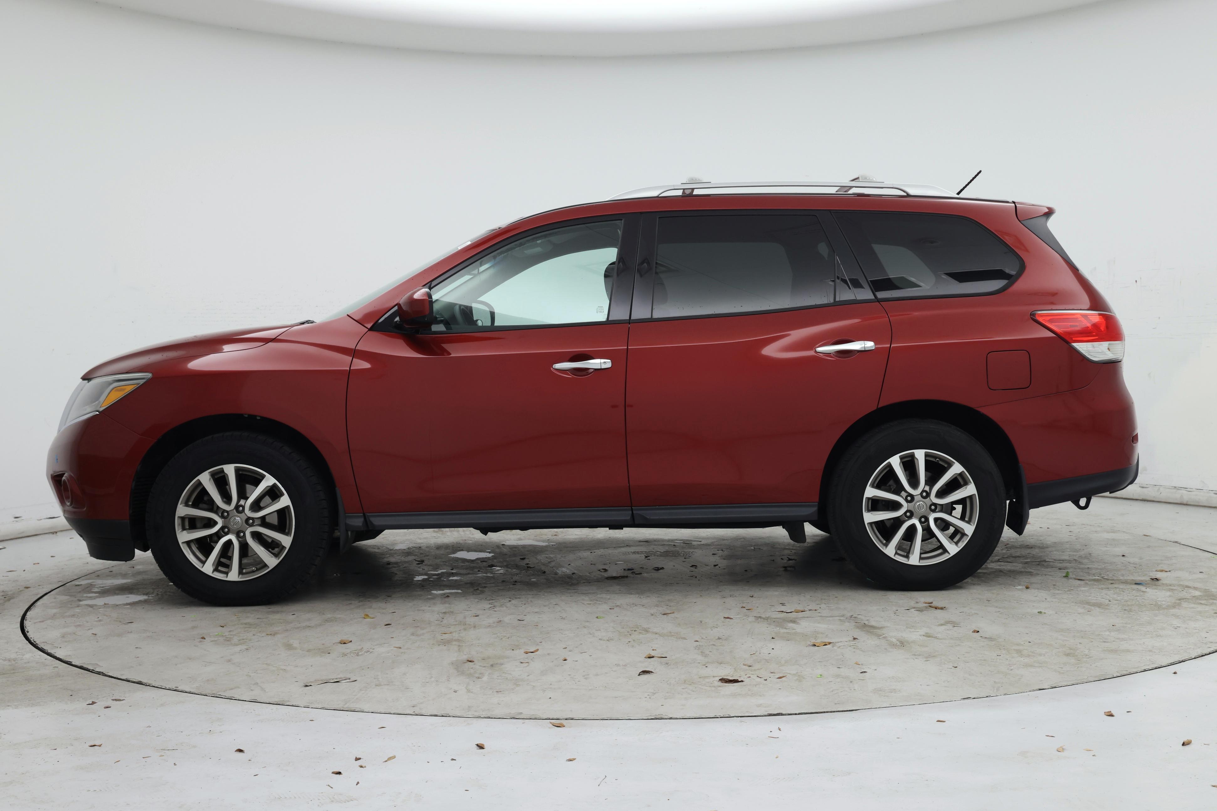 Thumbnail: 2015 Nissan Pathfinder - 3