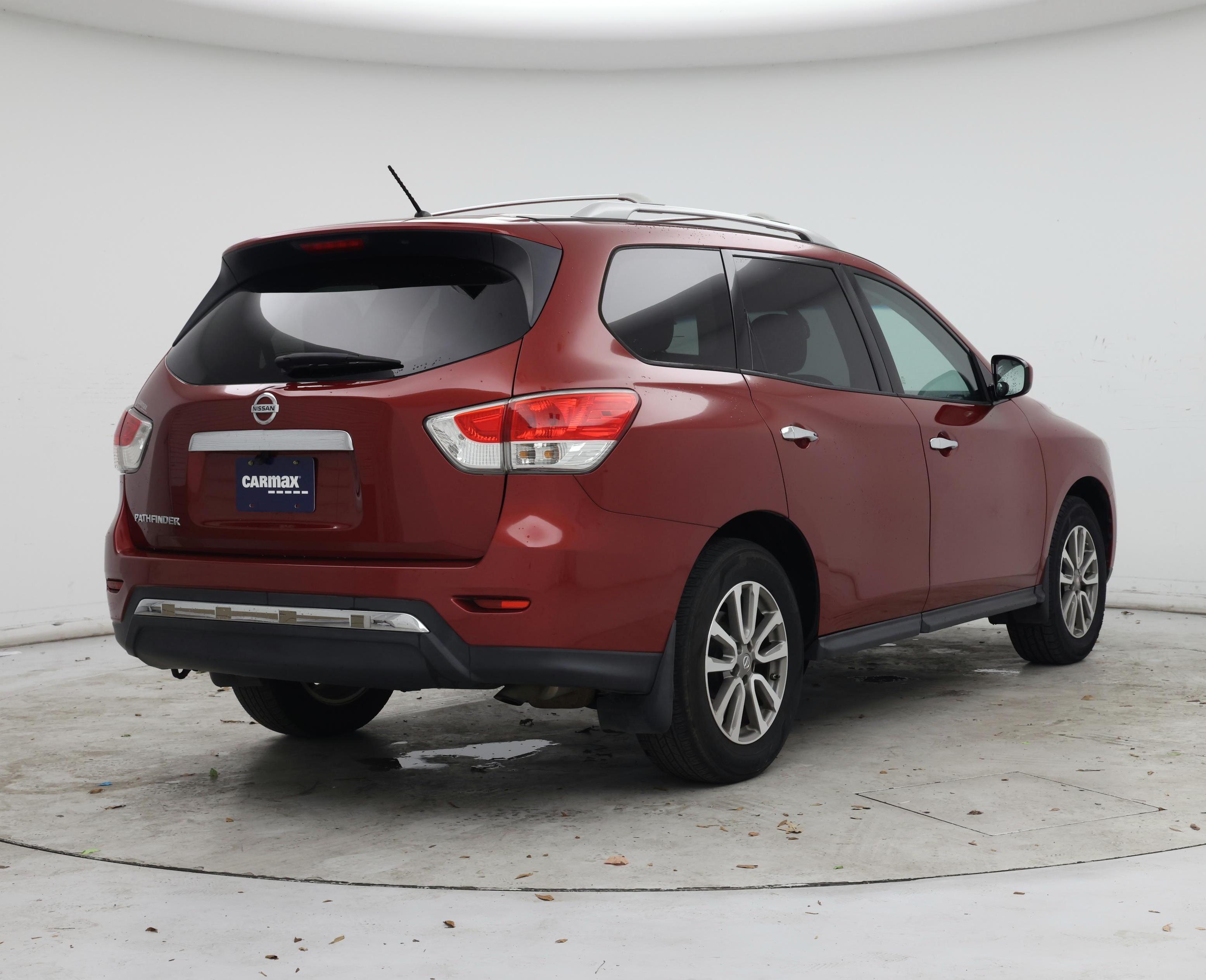 Thumbnail: 2015 Nissan Pathfinder - 8
