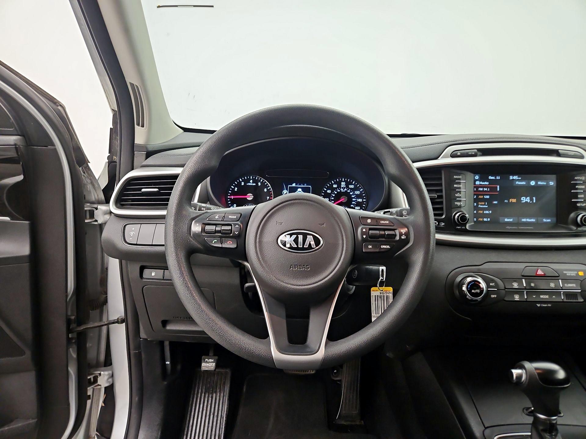 Thumbnail: 2018 Kia Sorento - 10