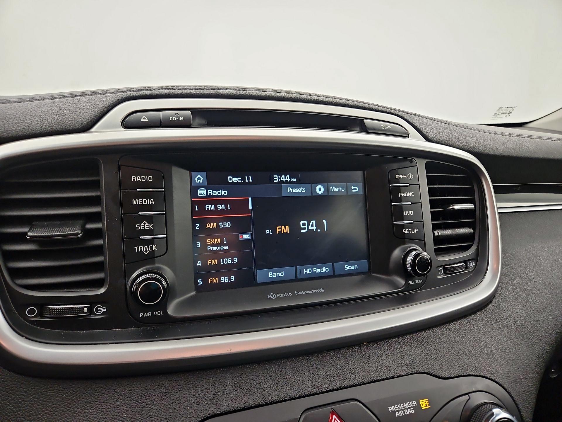 Thumbnail: 2018 Kia Sorento - 15