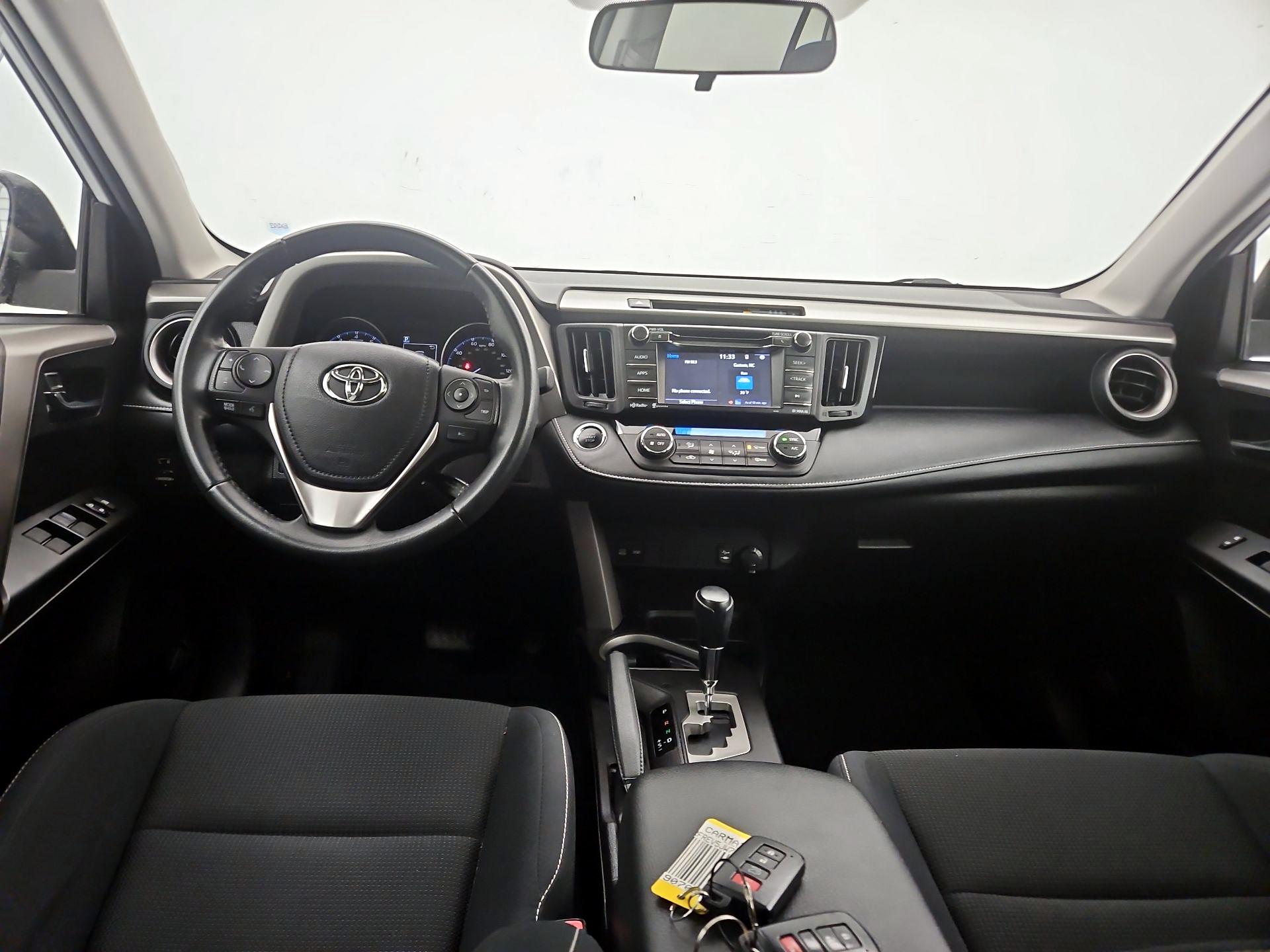 Thumbnail: 2018 Toyota RAV4 - 9