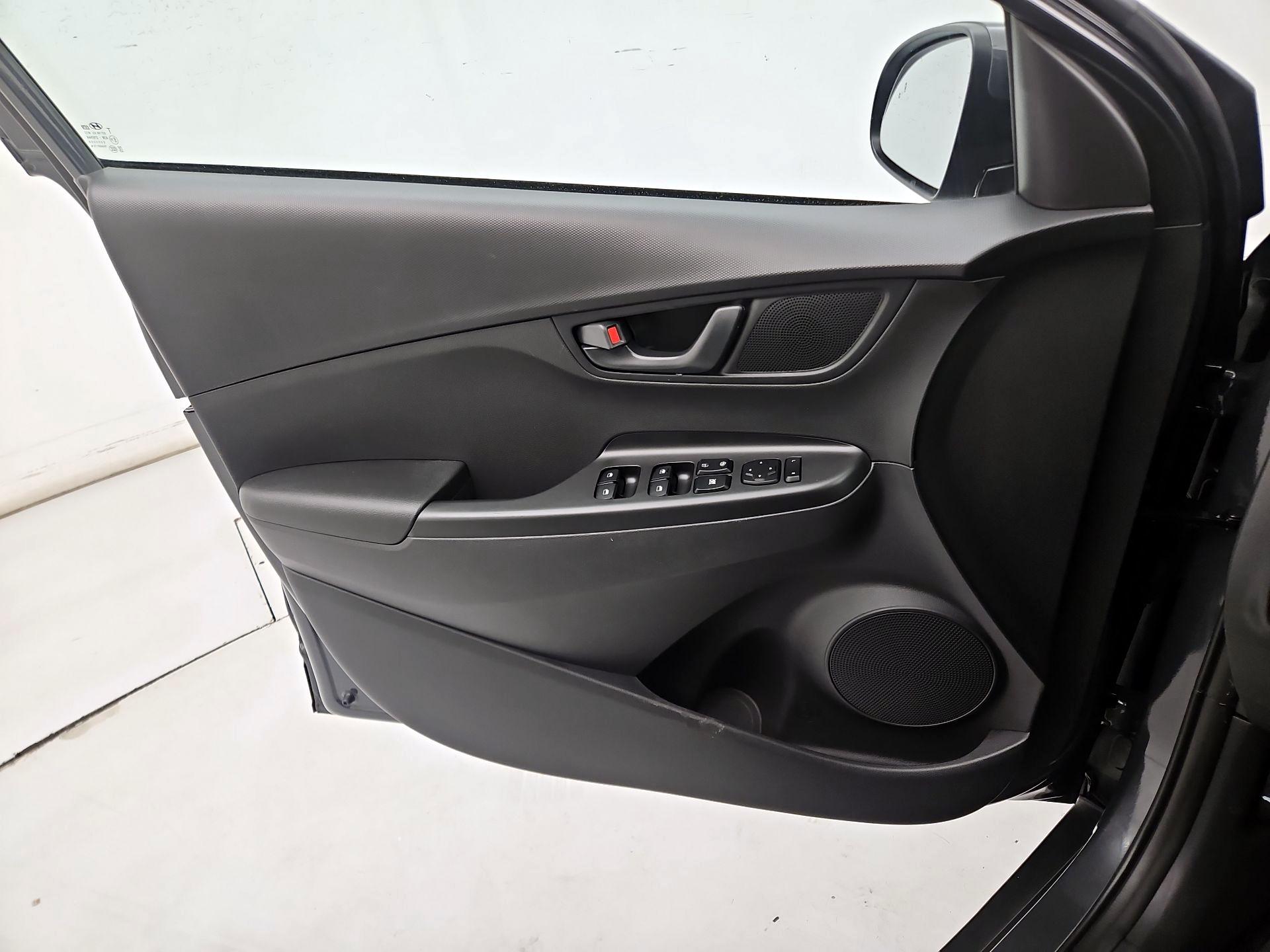 Thumbnail: 2023 Hyundai Kona - 12