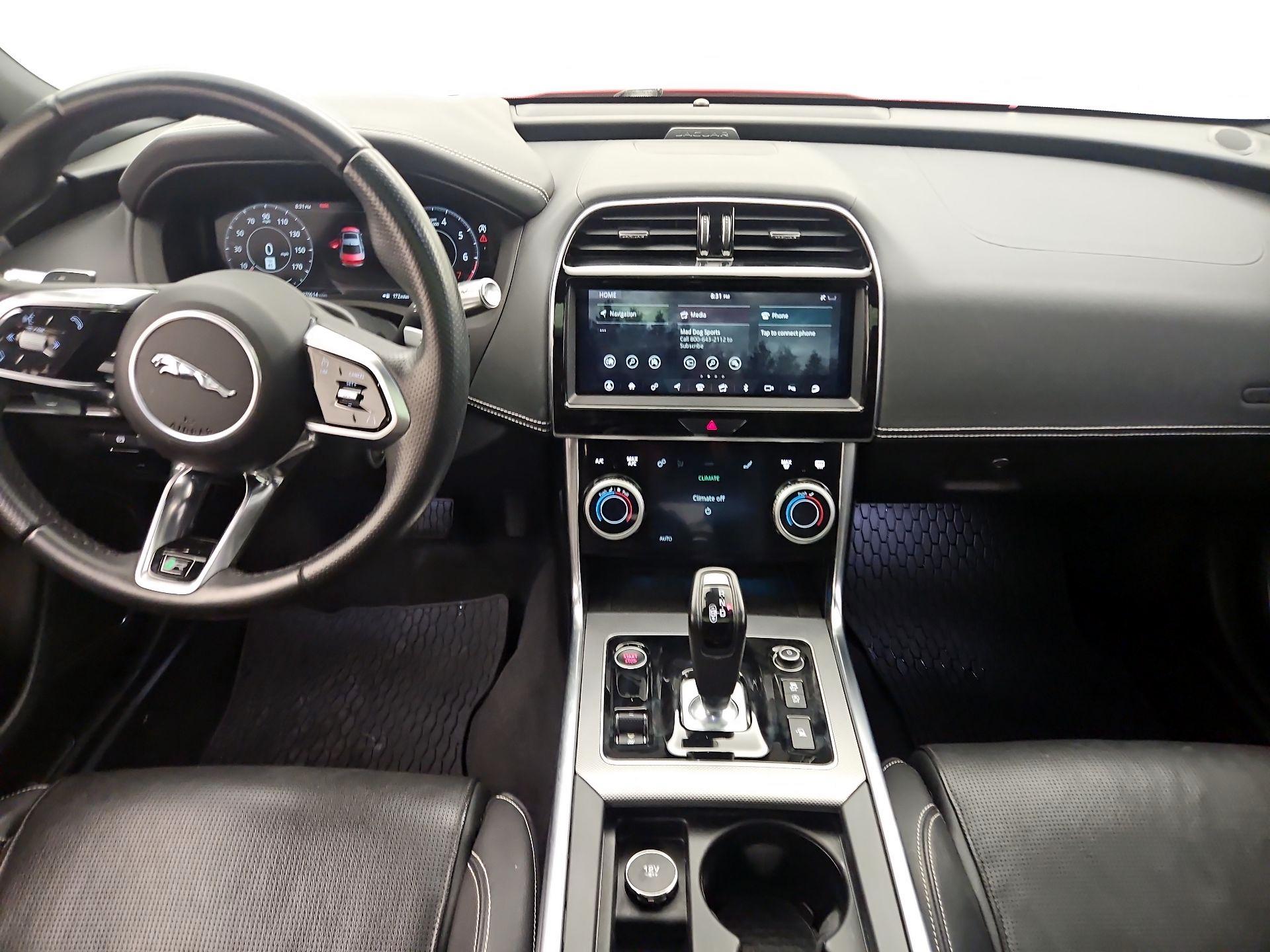 Thumbnail: 2020 Jaguar XE - 9