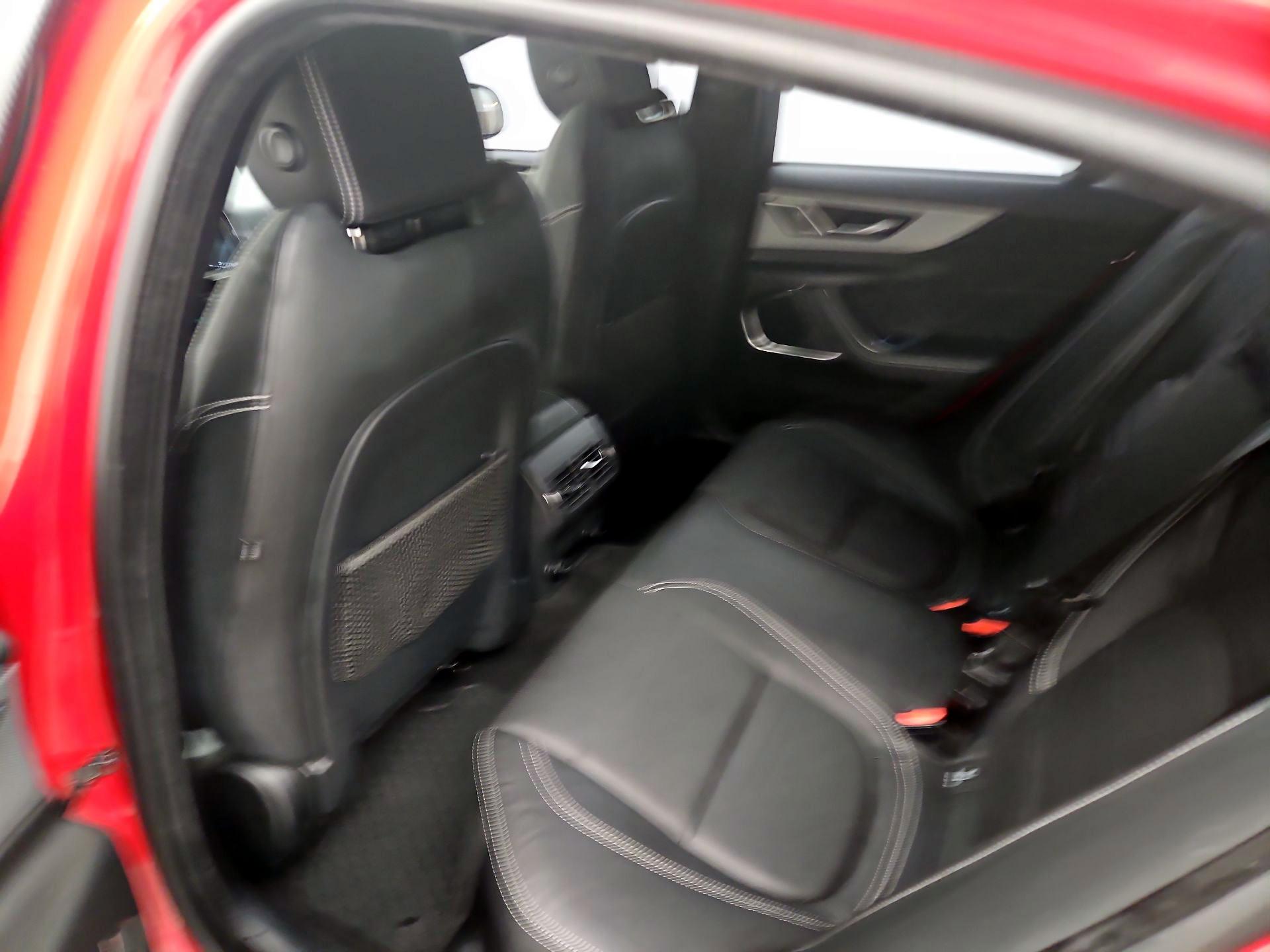 Thumbnail: 2020 Jaguar XE - 19