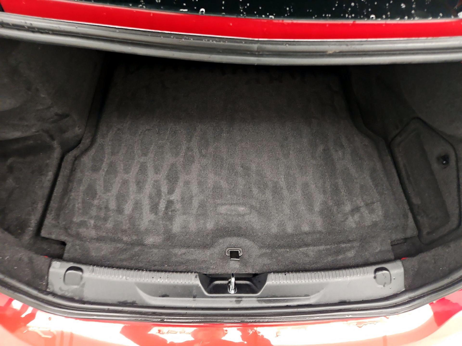 Thumbnail: 2020 Jaguar XE - 20