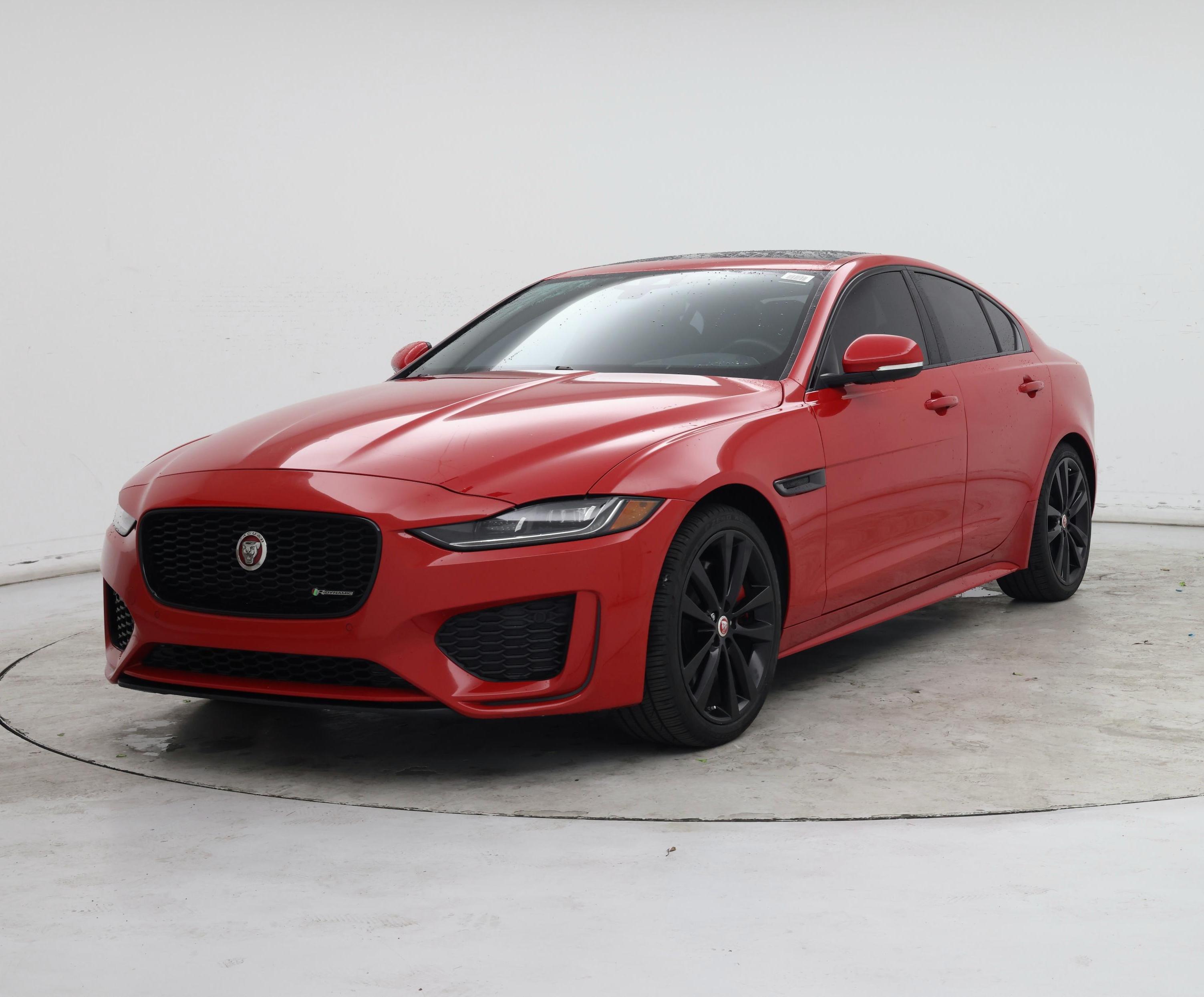 Thumbnail: 2020 Jaguar XE - 4