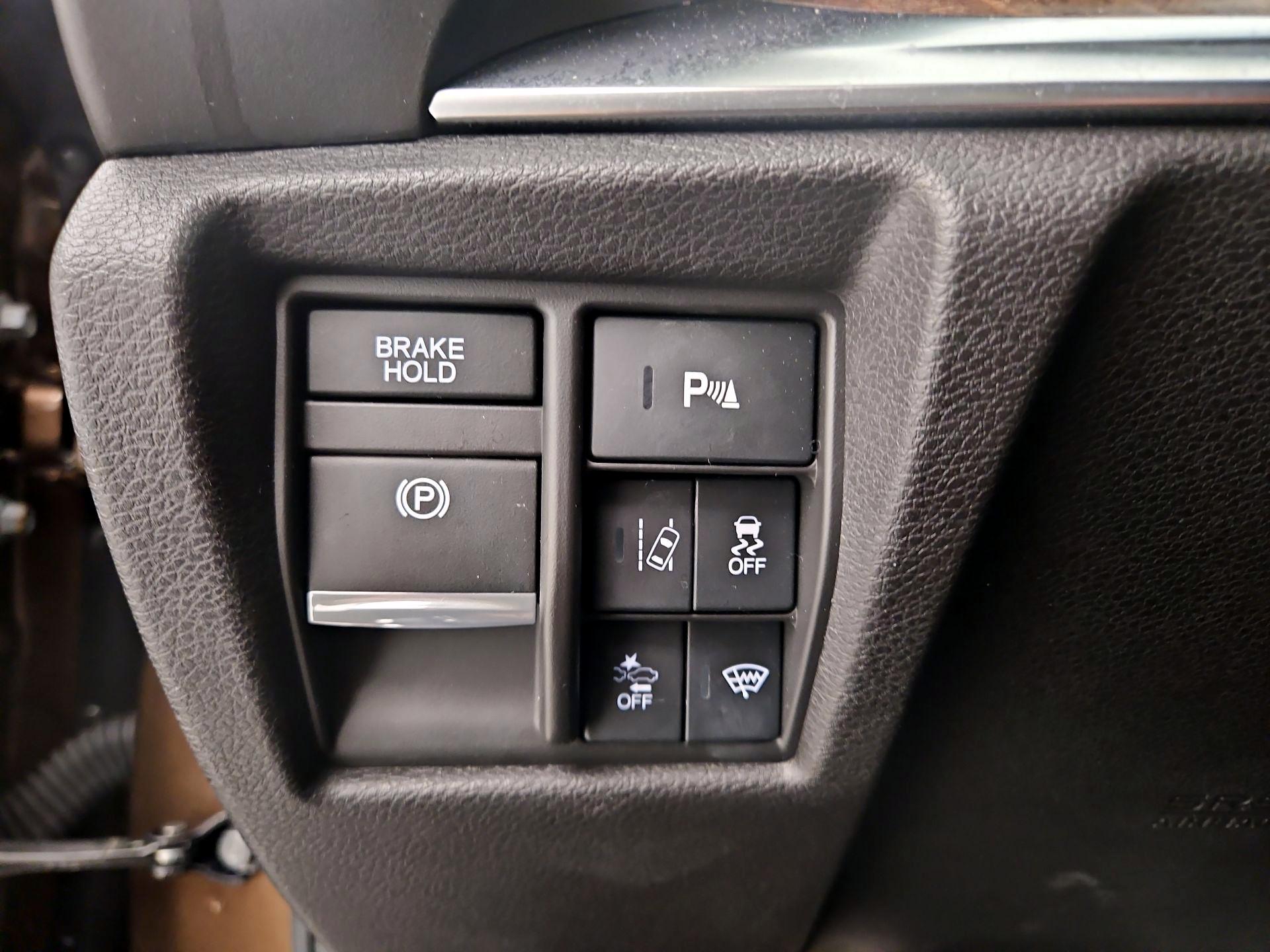 Thumbnail: 2019 Acura MDX - 13