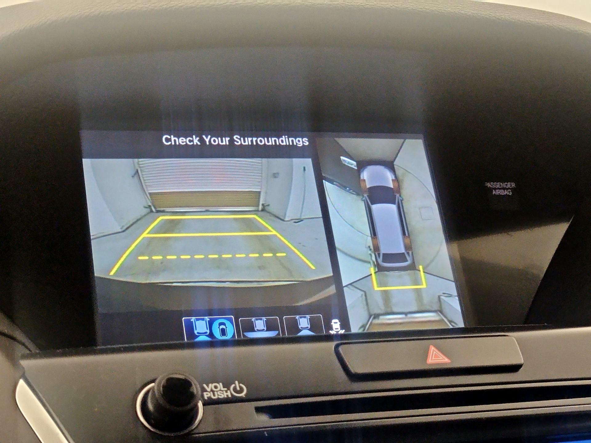 Thumbnail: 2019 Acura MDX - 15