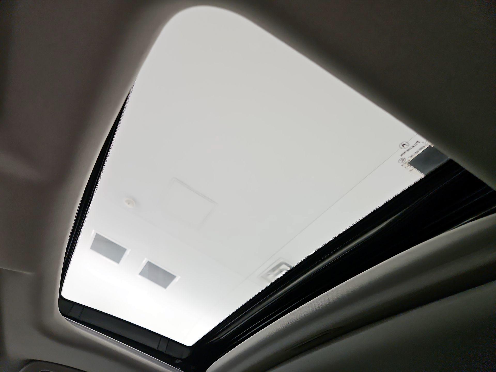 Thumbnail: 2019 Acura MDX - 19