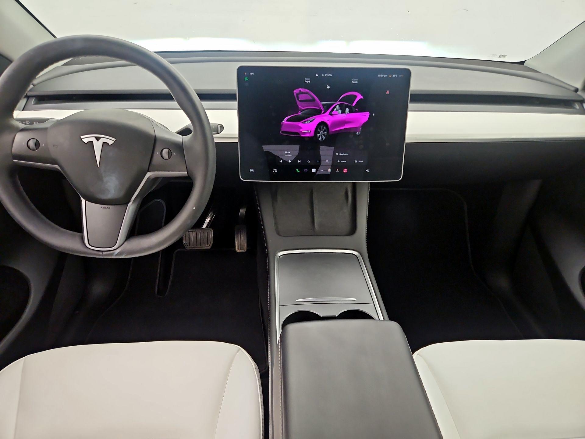 Thumbnail: 2023 Tesla Model Y - 9