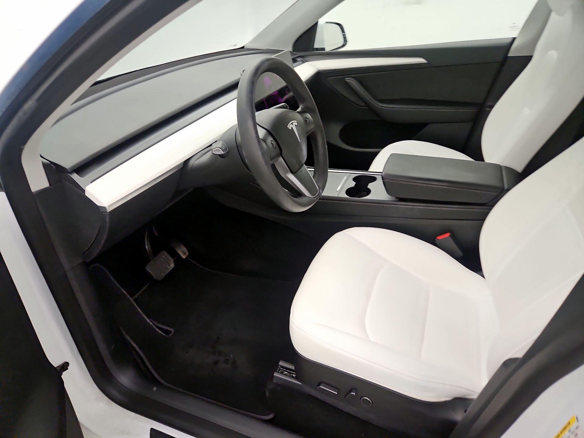 Thumbnail: 2023 Tesla Model Y - 11