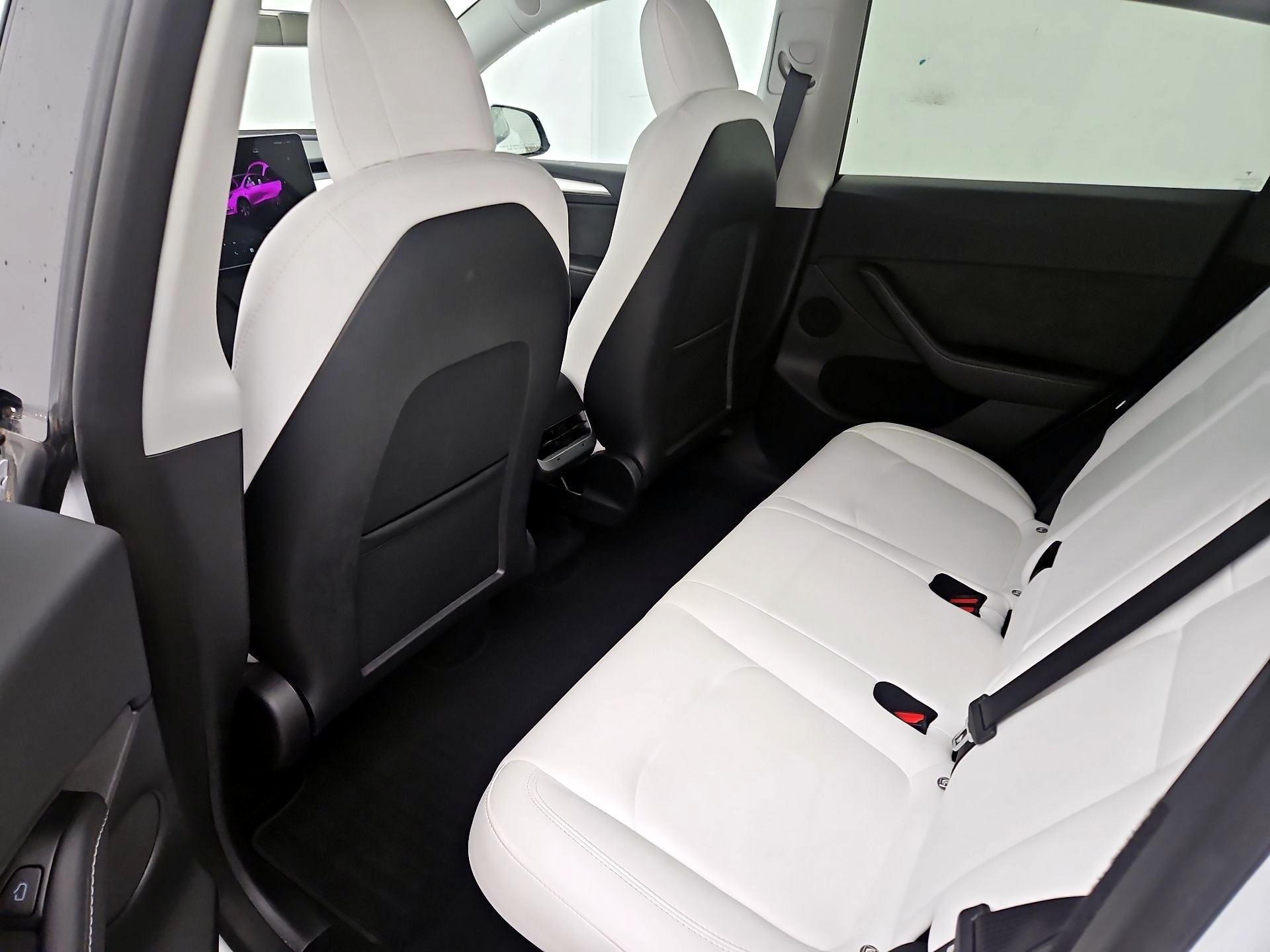 Thumbnail: 2023 Tesla Model Y - 17