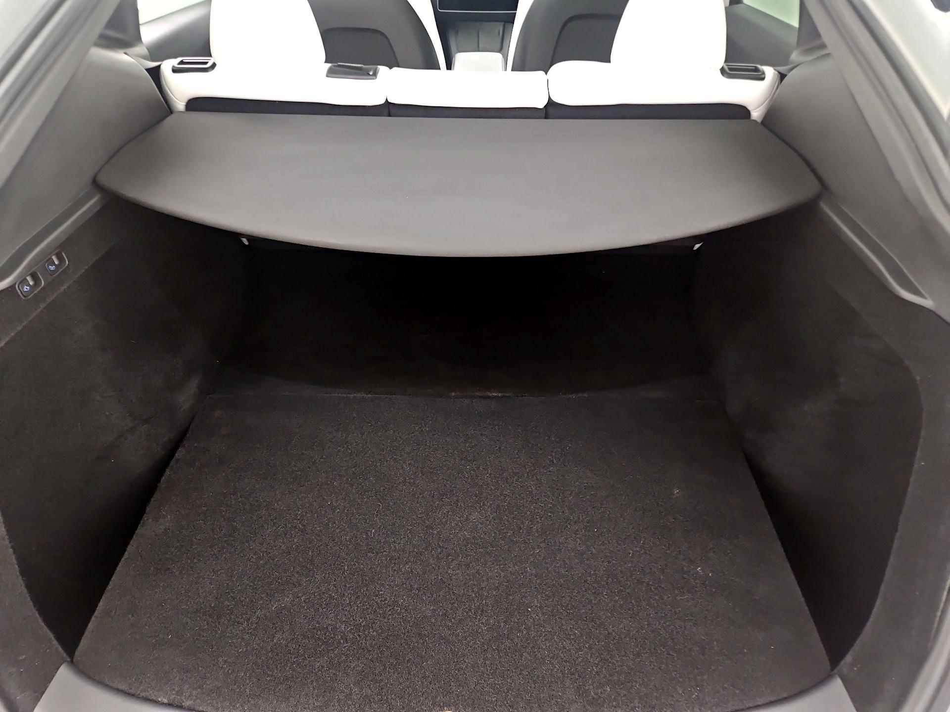 Thumbnail: 2023 Tesla Model Y - 18