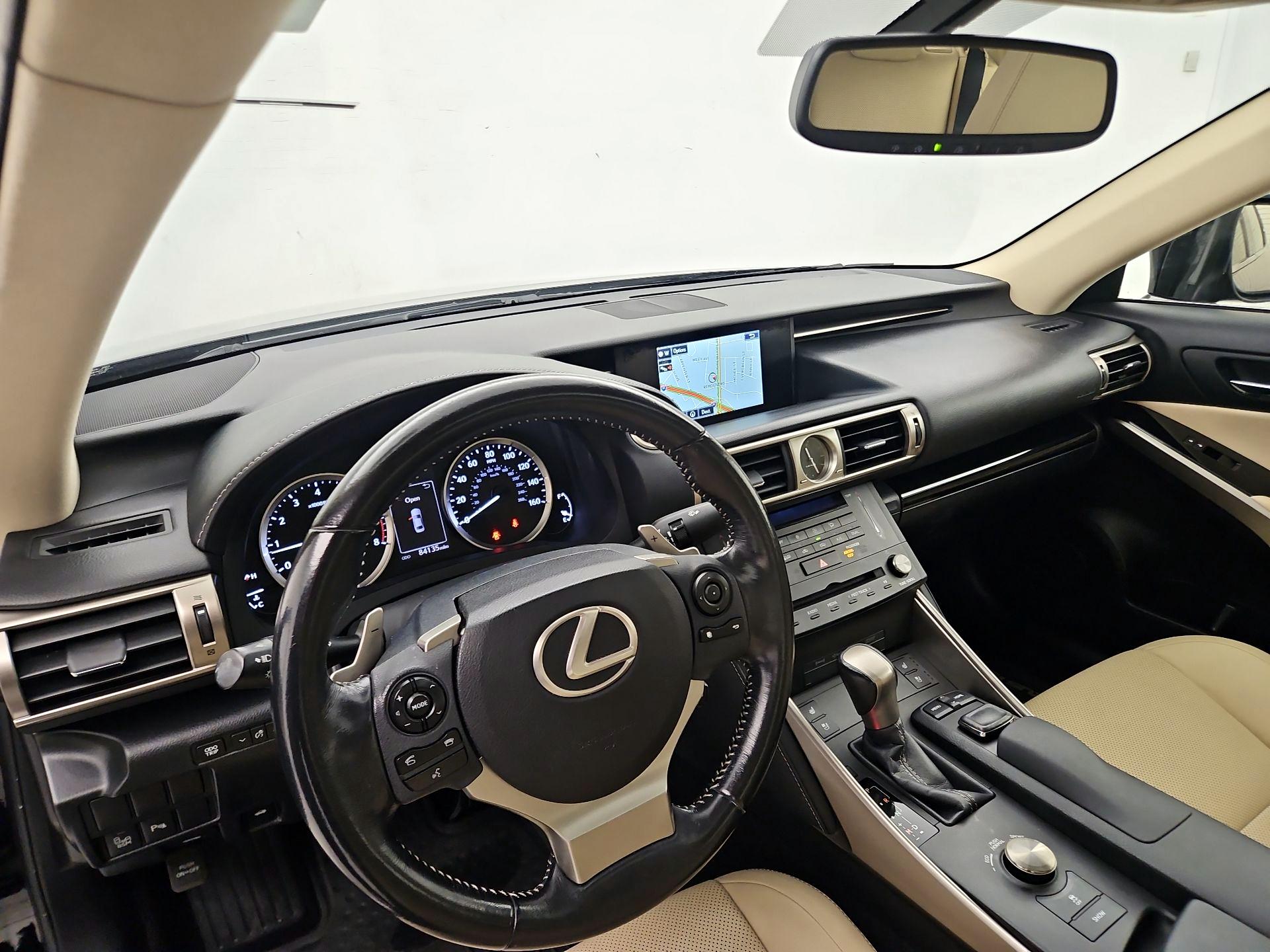 Thumbnail: 2015 Lexus IS - 9