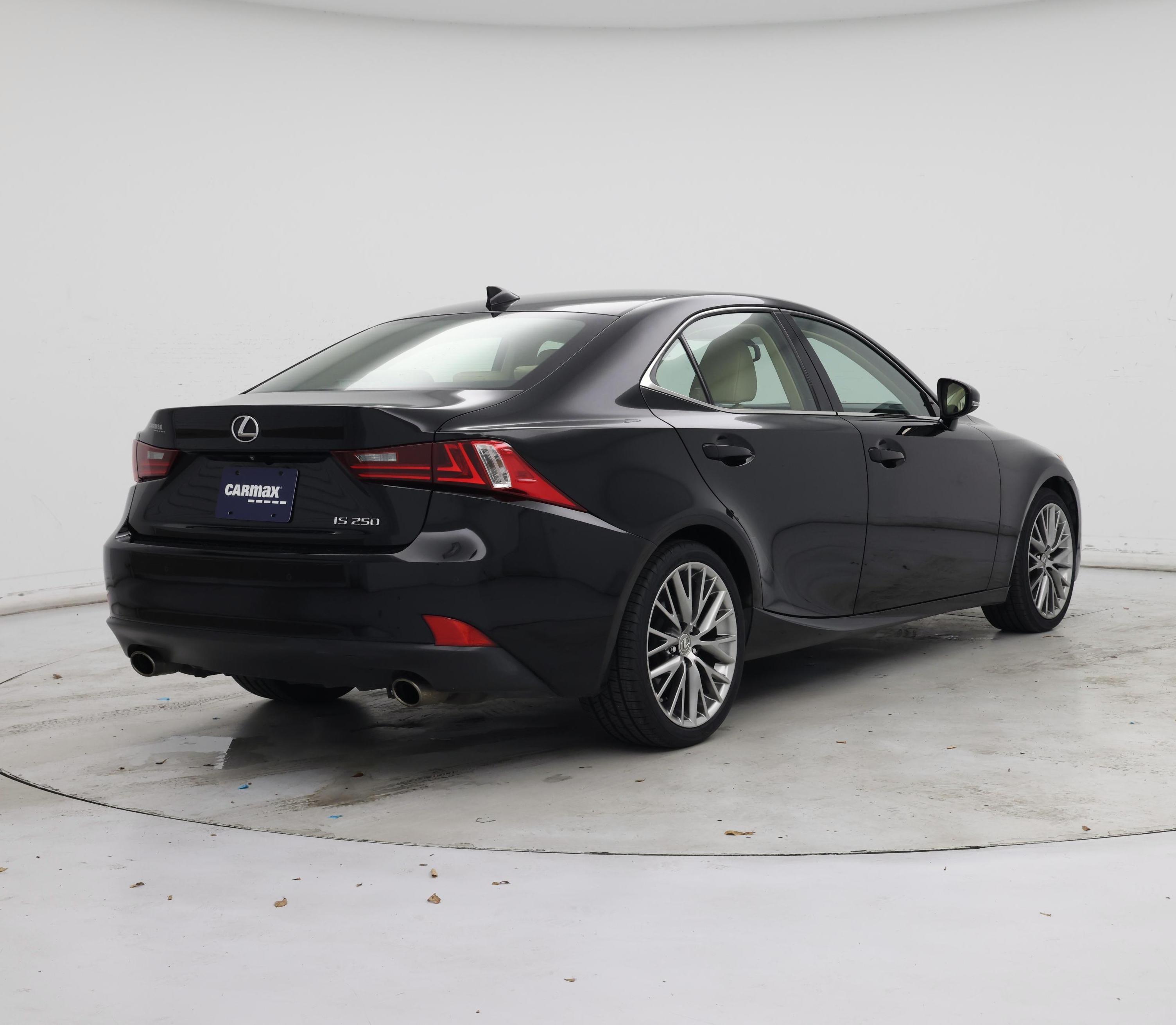 Thumbnail: 2015 Lexus IS - 8