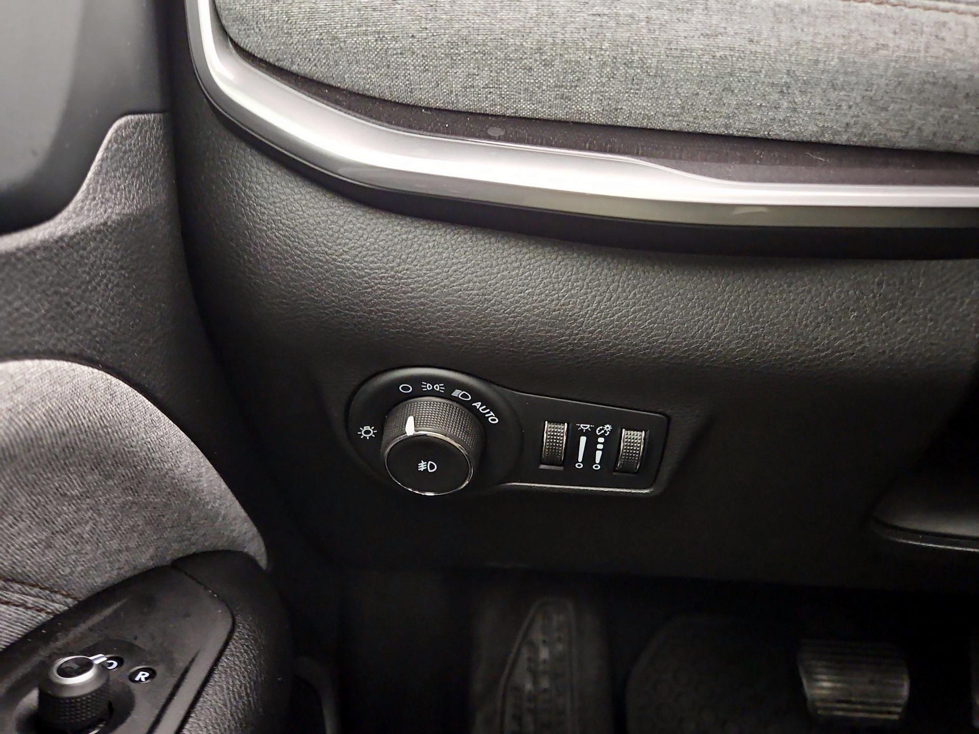 Thumbnail: 2023 Jeep Compass - 13