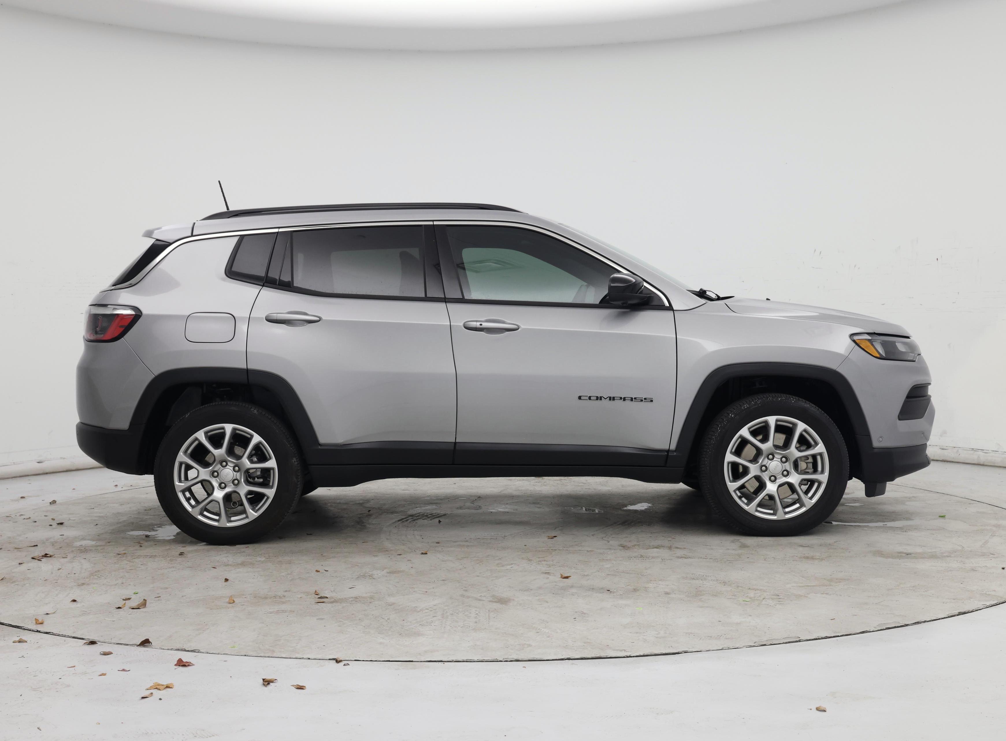 Thumbnail: 2023 Jeep Compass - 7