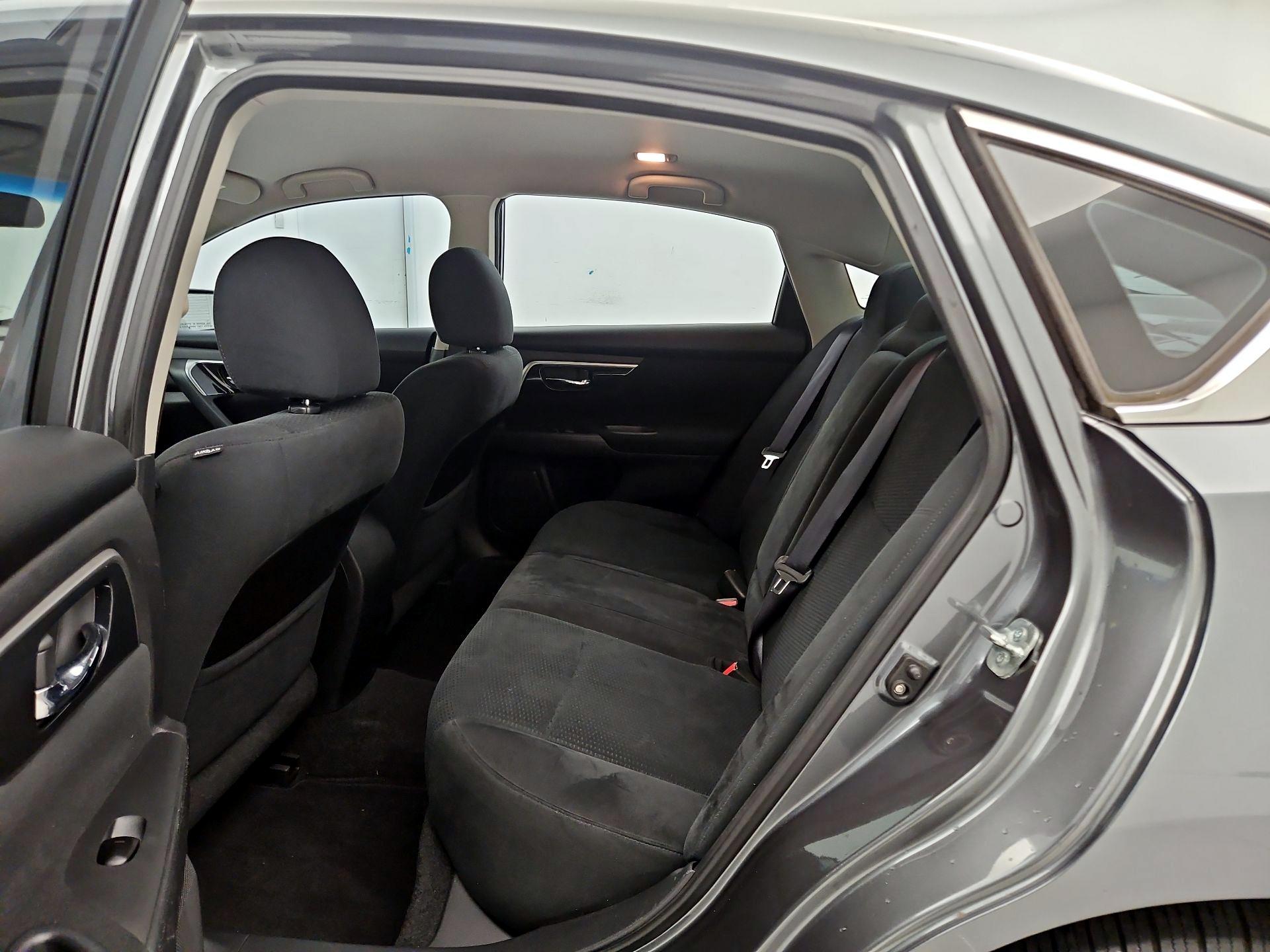 Thumbnail: 2014 Nissan Altima - 17