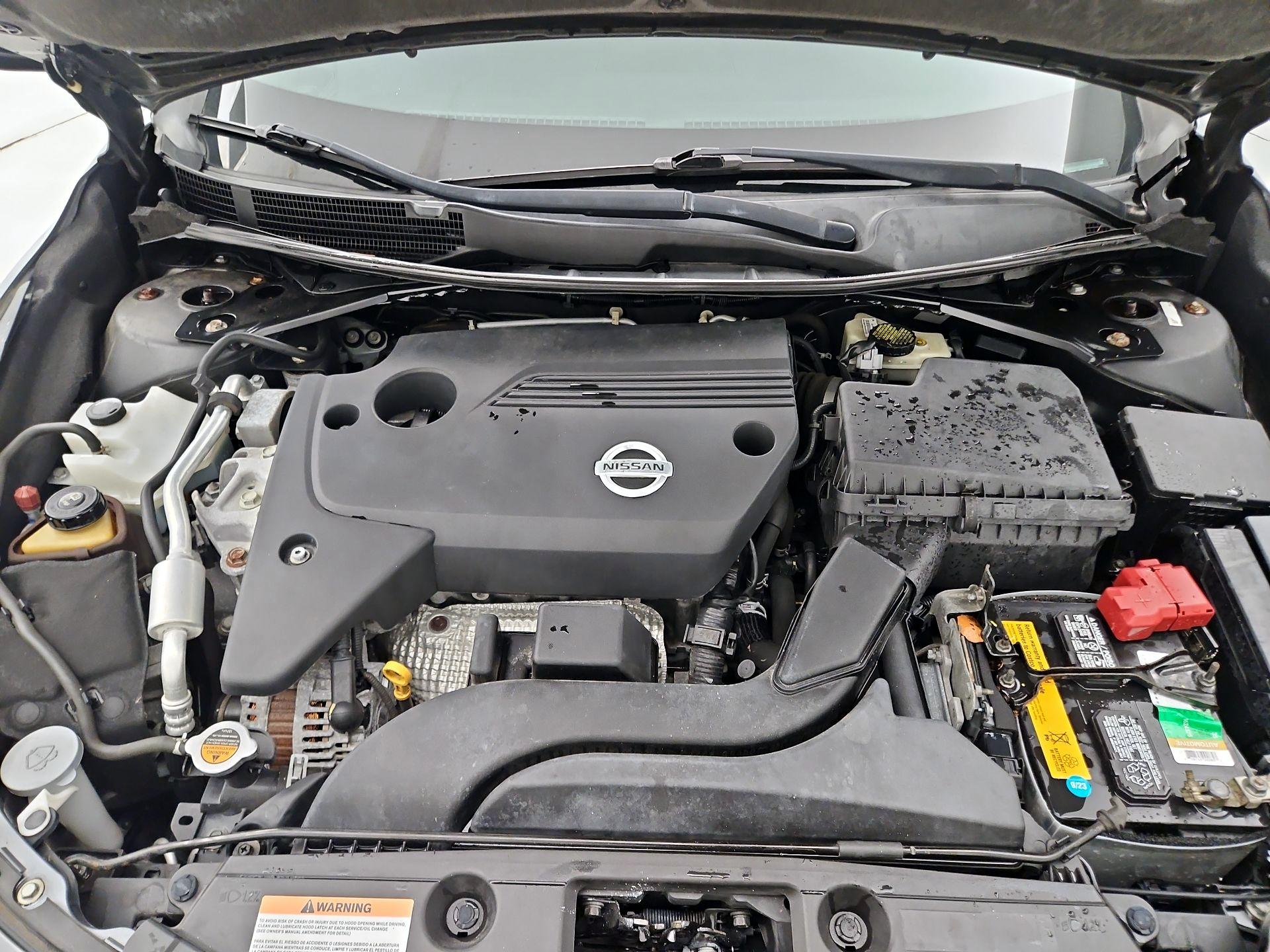 Thumbnail: 2014 Nissan Altima - 19