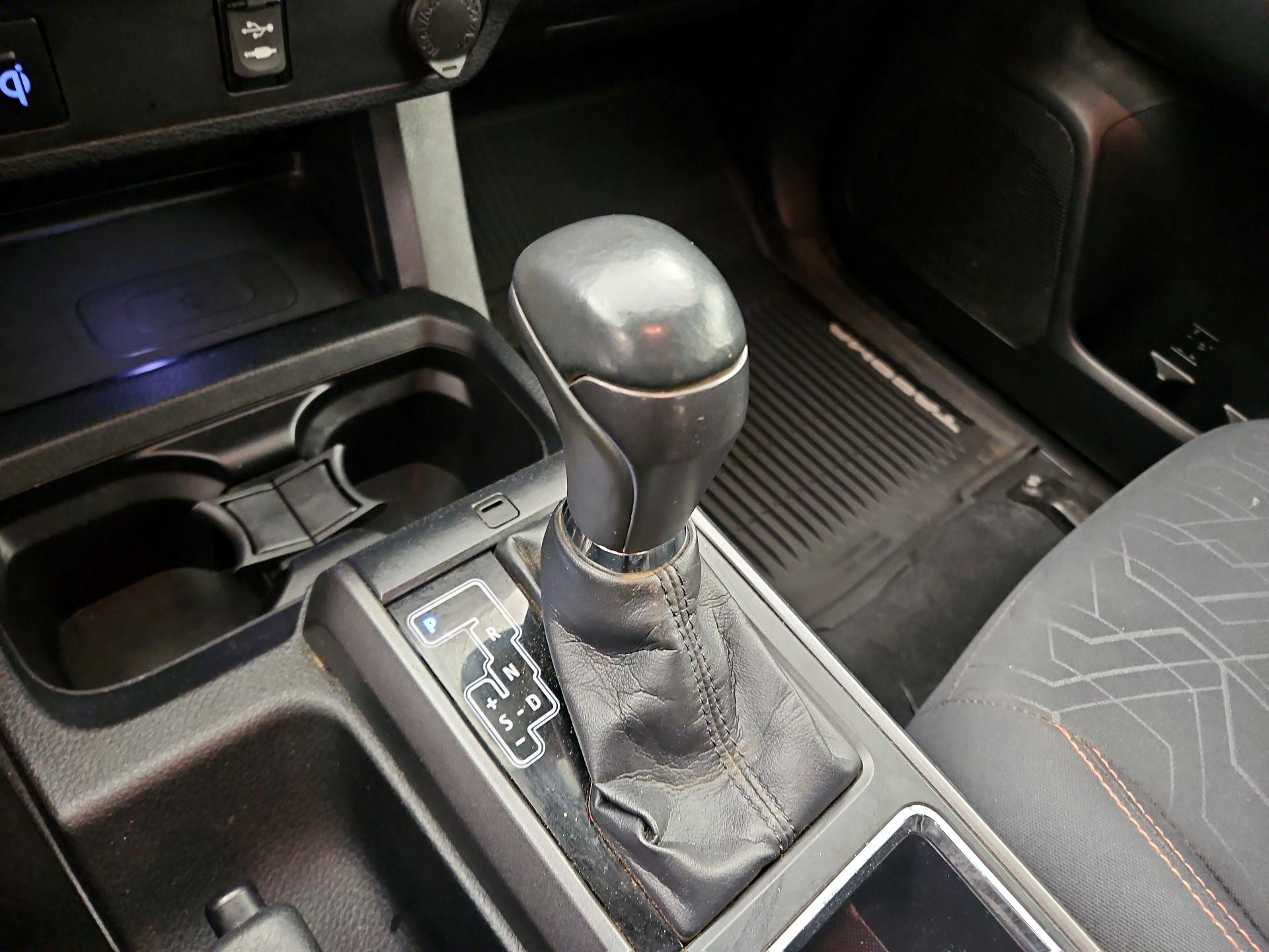 Thumbnail: 2017 Toyota Tacoma - 17