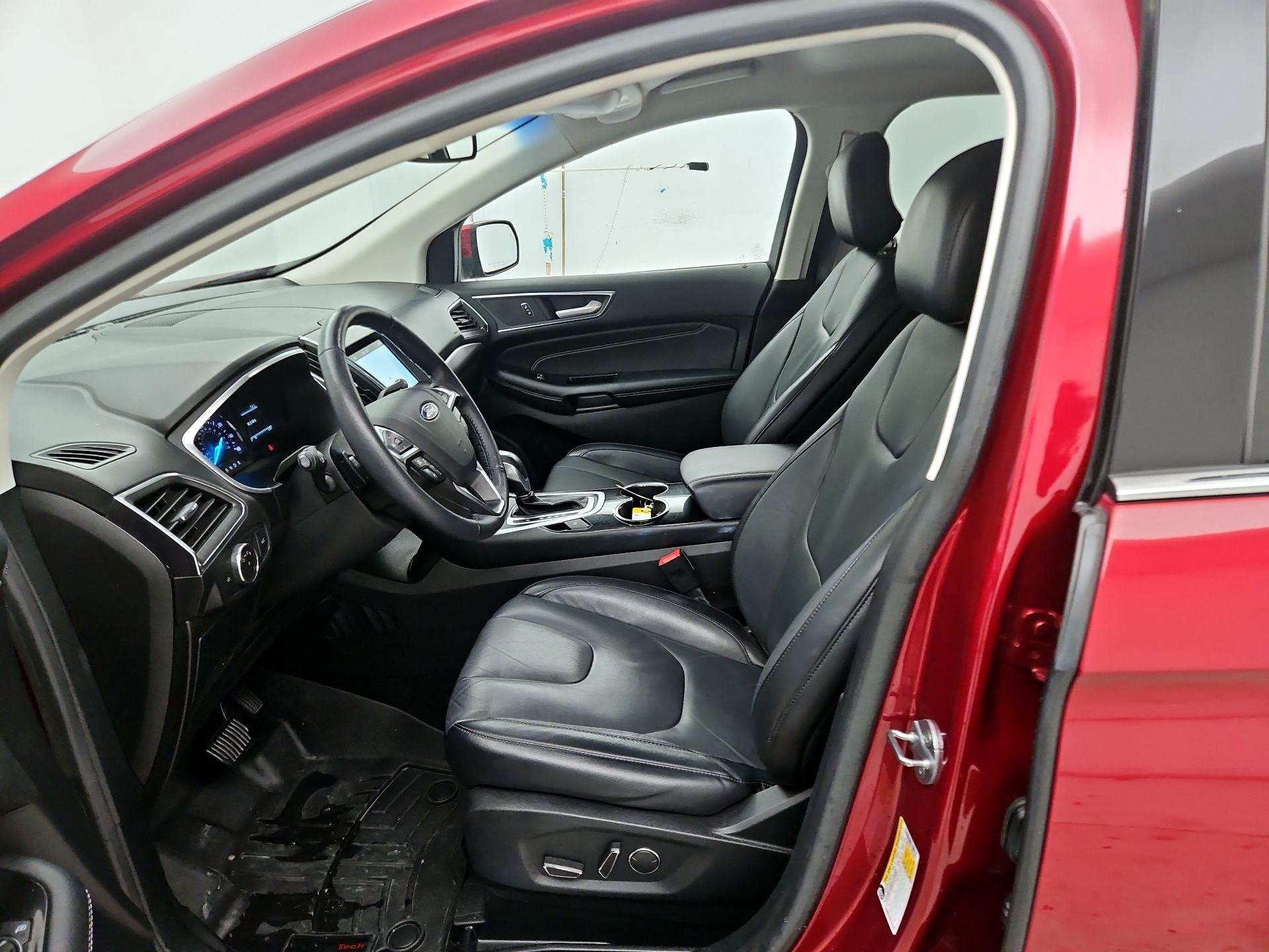 Thumbnail: 2018 Ford Edge - 11