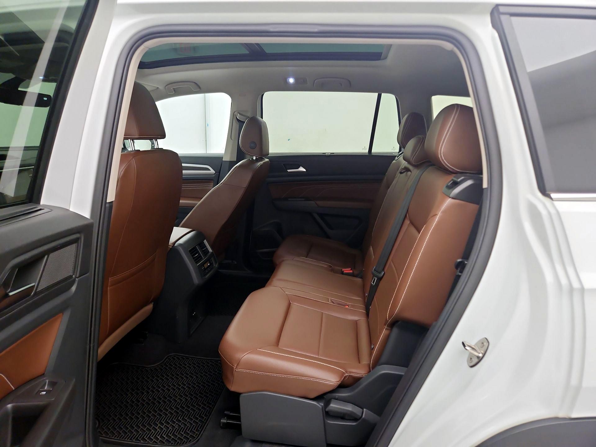 Thumbnail: 2022 Volkswagen Atlas - 20