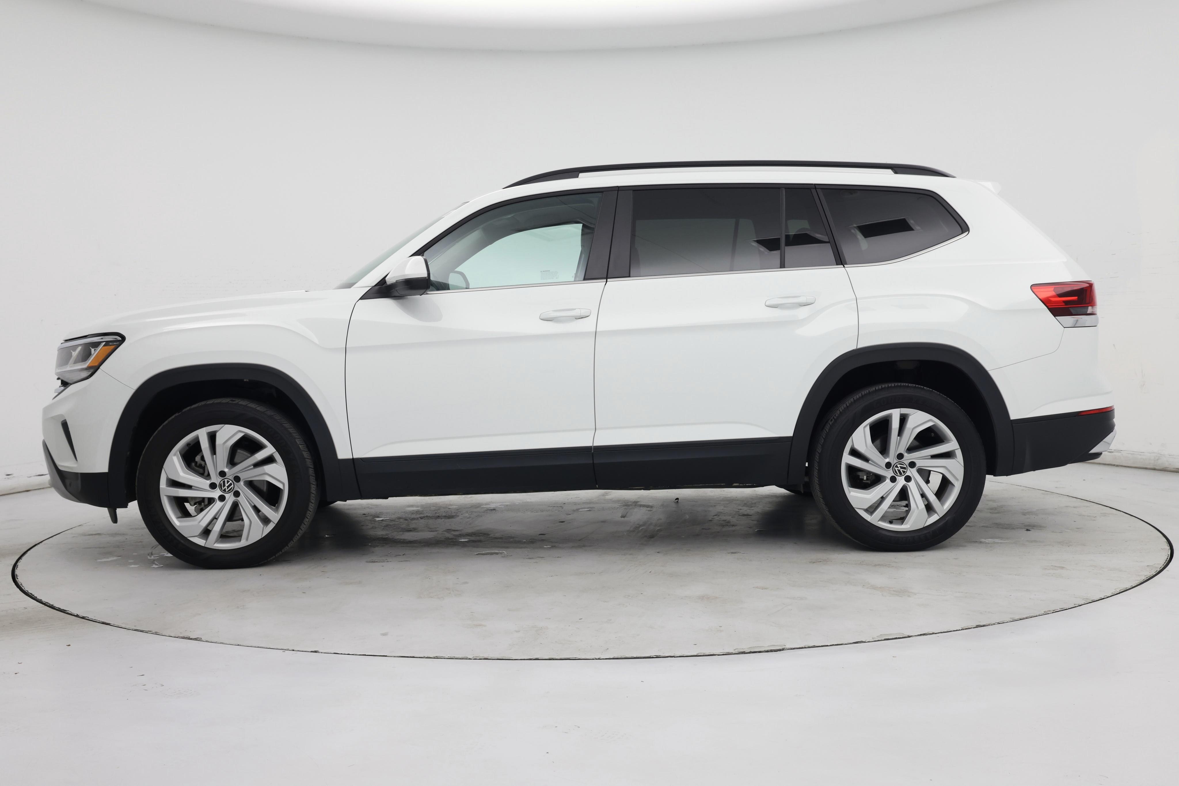 Thumbnail: 2022 Volkswagen Atlas - 3