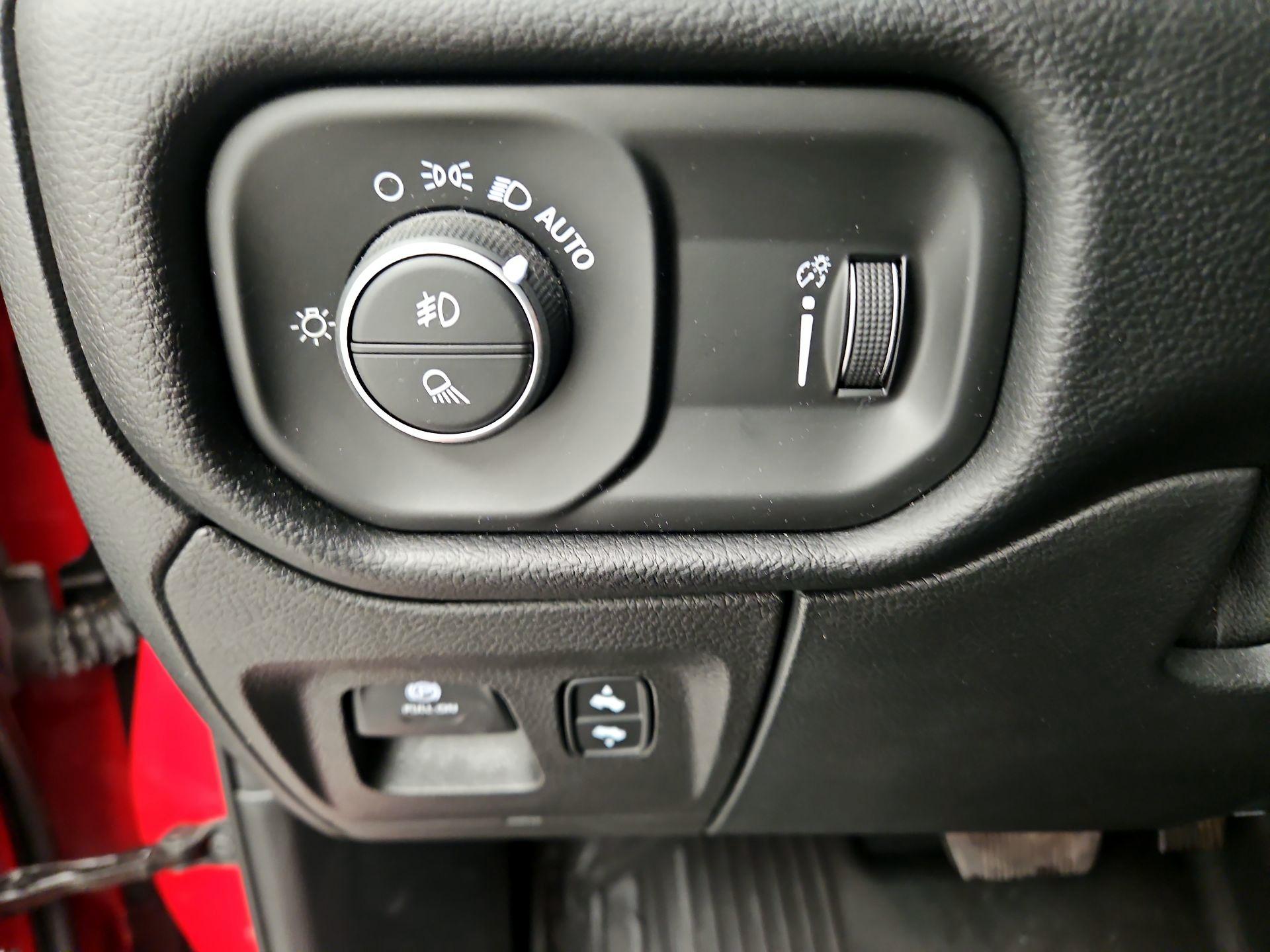 Thumbnail: 2021 RAM 1500 - 13