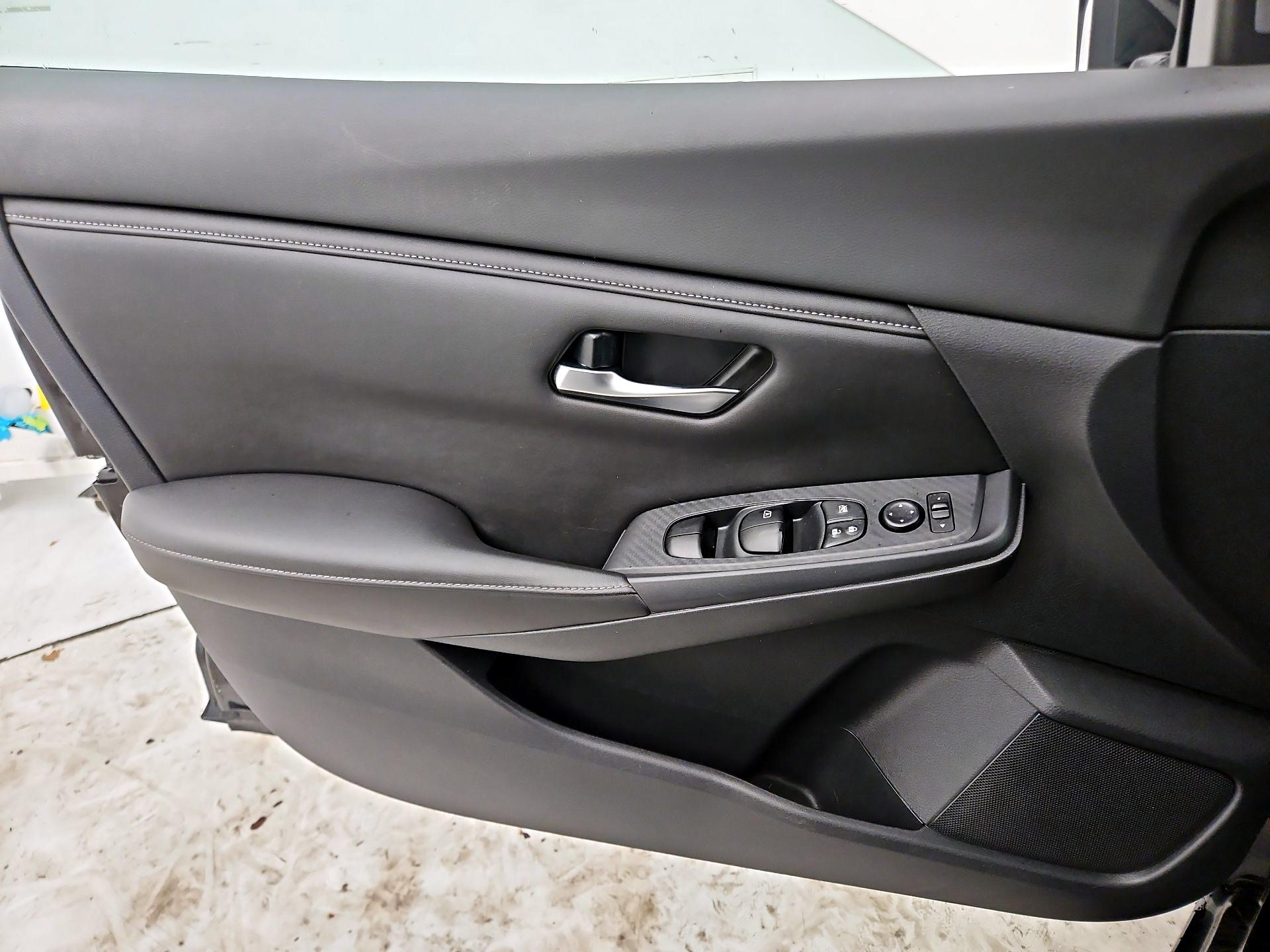 Thumbnail: 2021 Nissan Sentra - 12