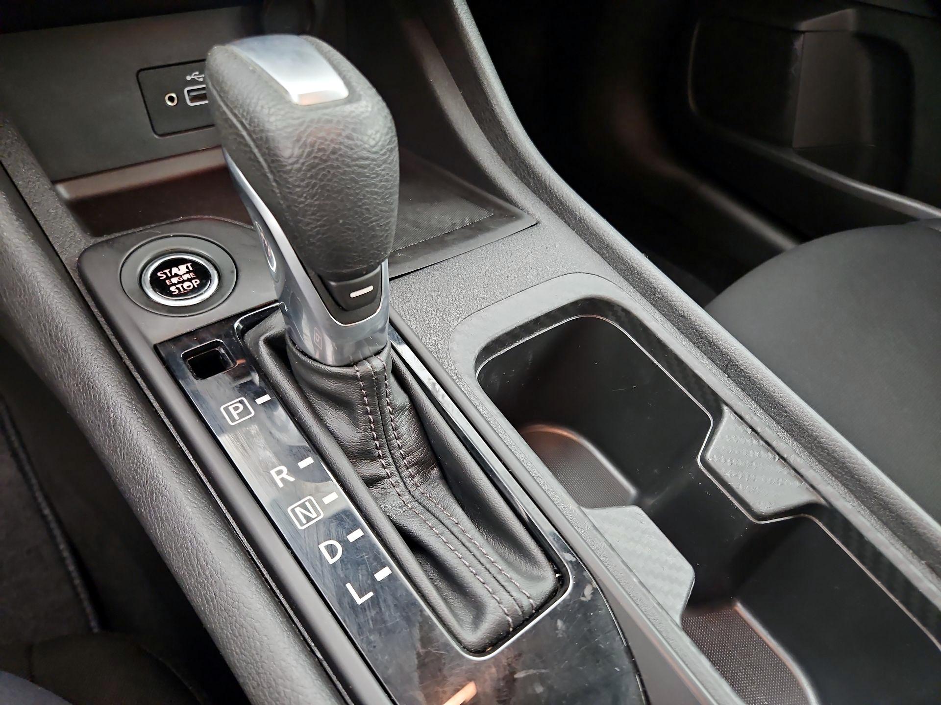 Thumbnail: 2021 Nissan Sentra - 17