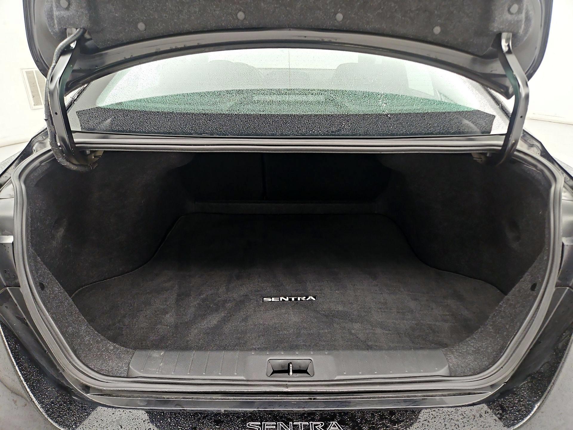 Thumbnail: 2021 Nissan Sentra - 20