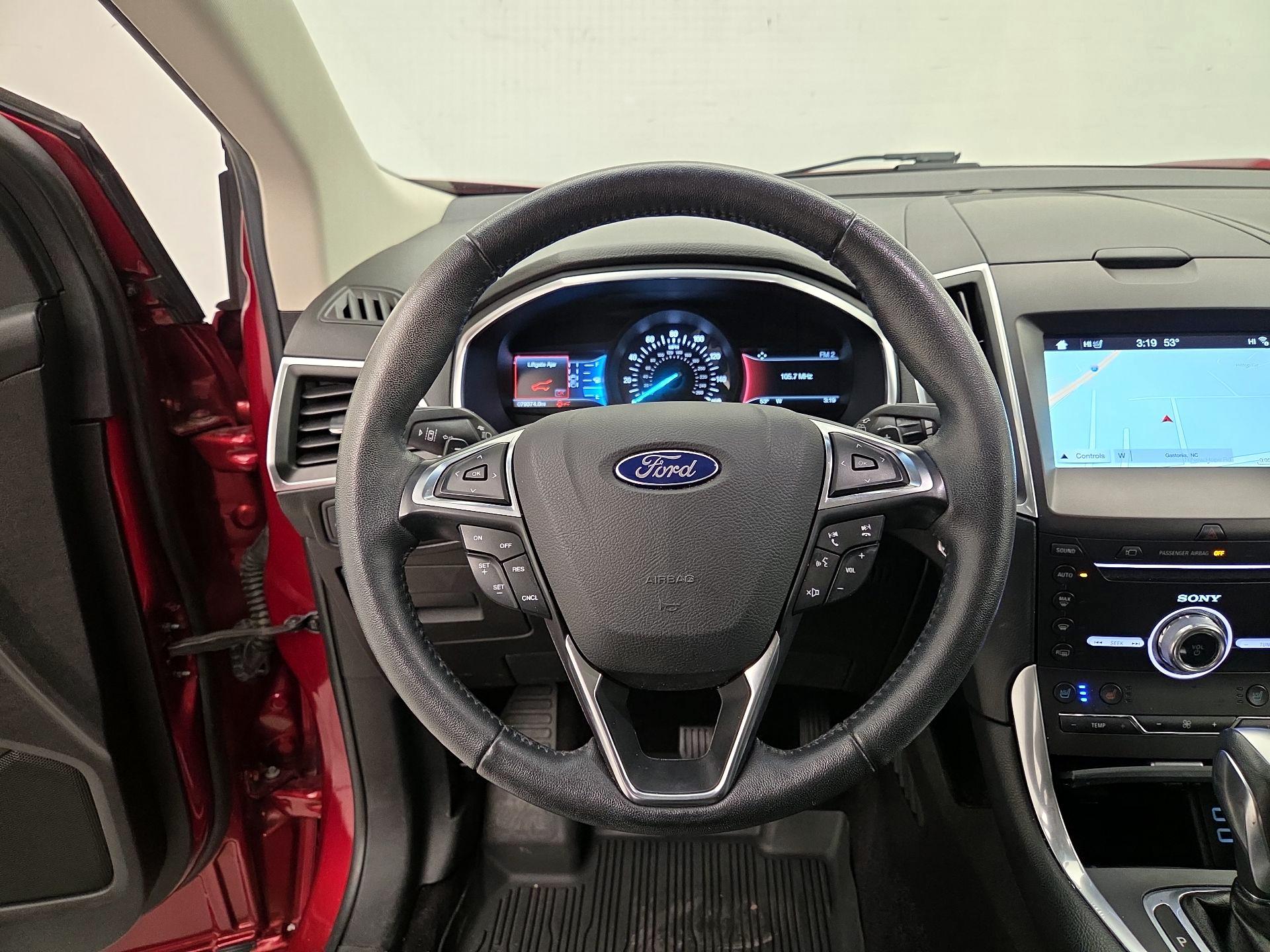 Thumbnail: 2017 Ford Edge - 10