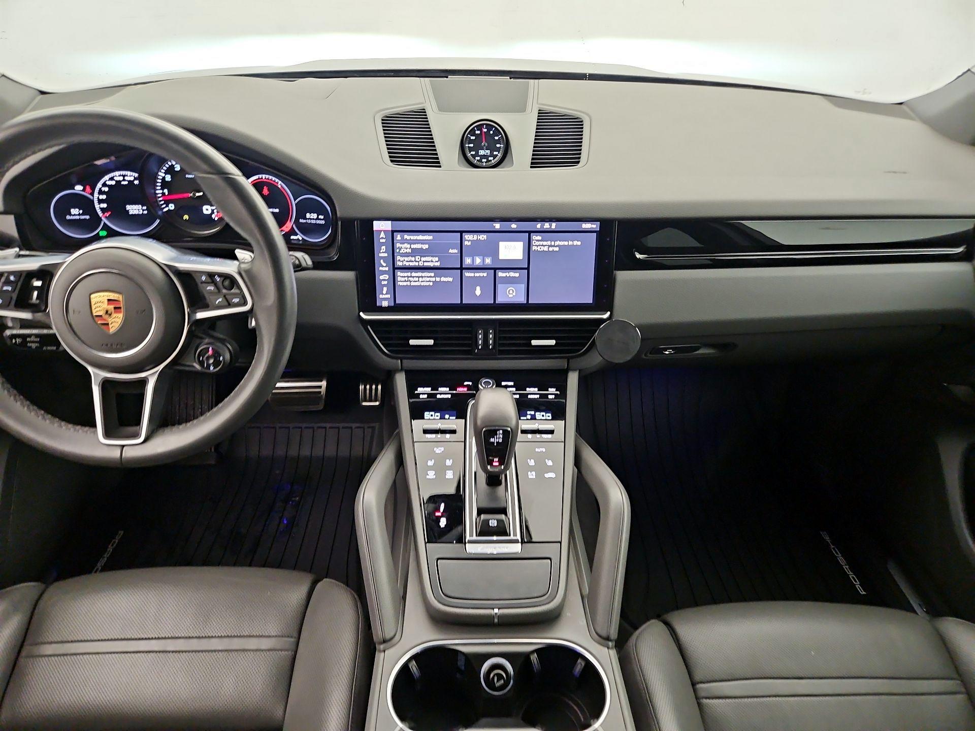 Thumbnail: 2020 Porsche Cayenne - 9