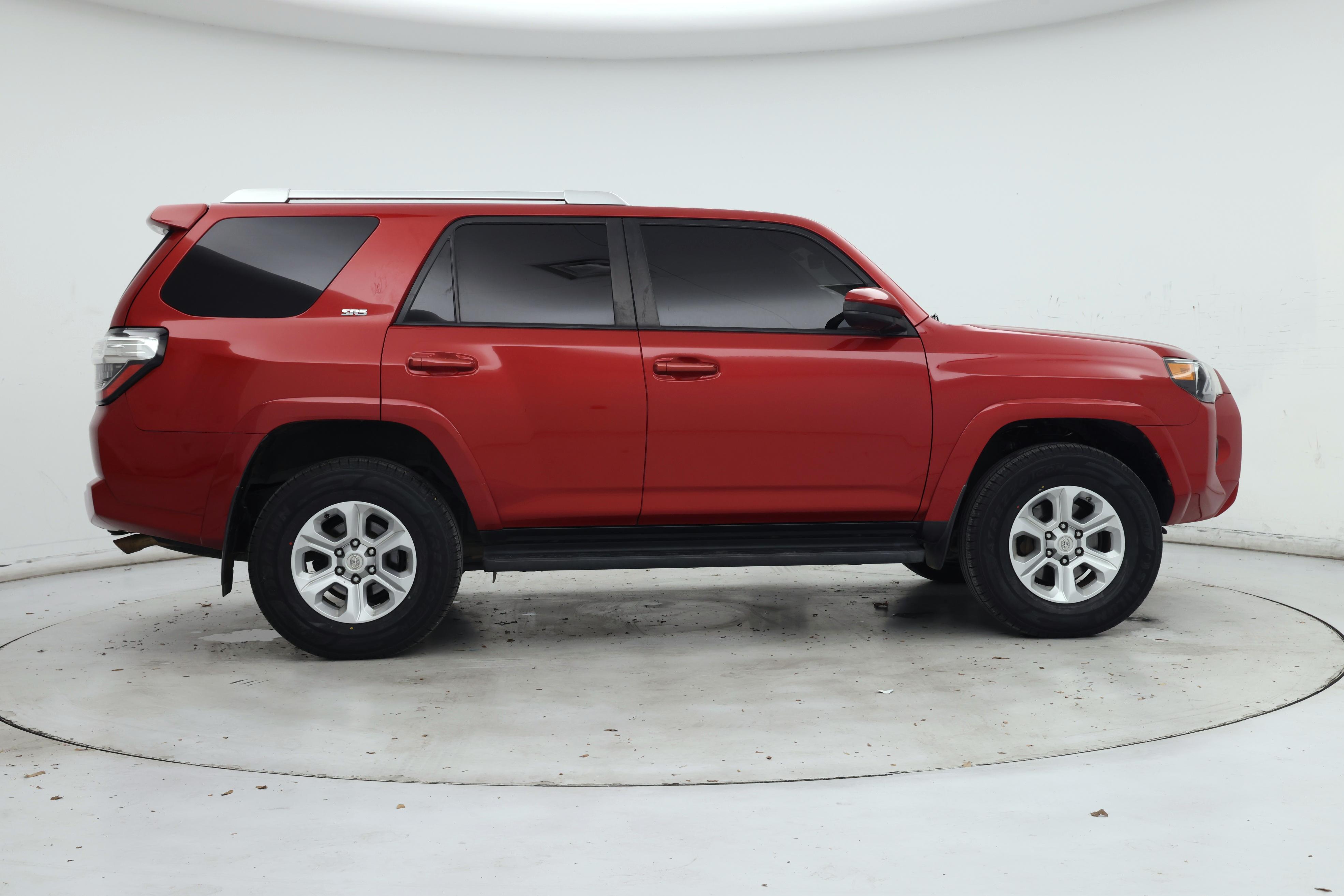 Thumbnail: 2018 Toyota 4Runner - 7