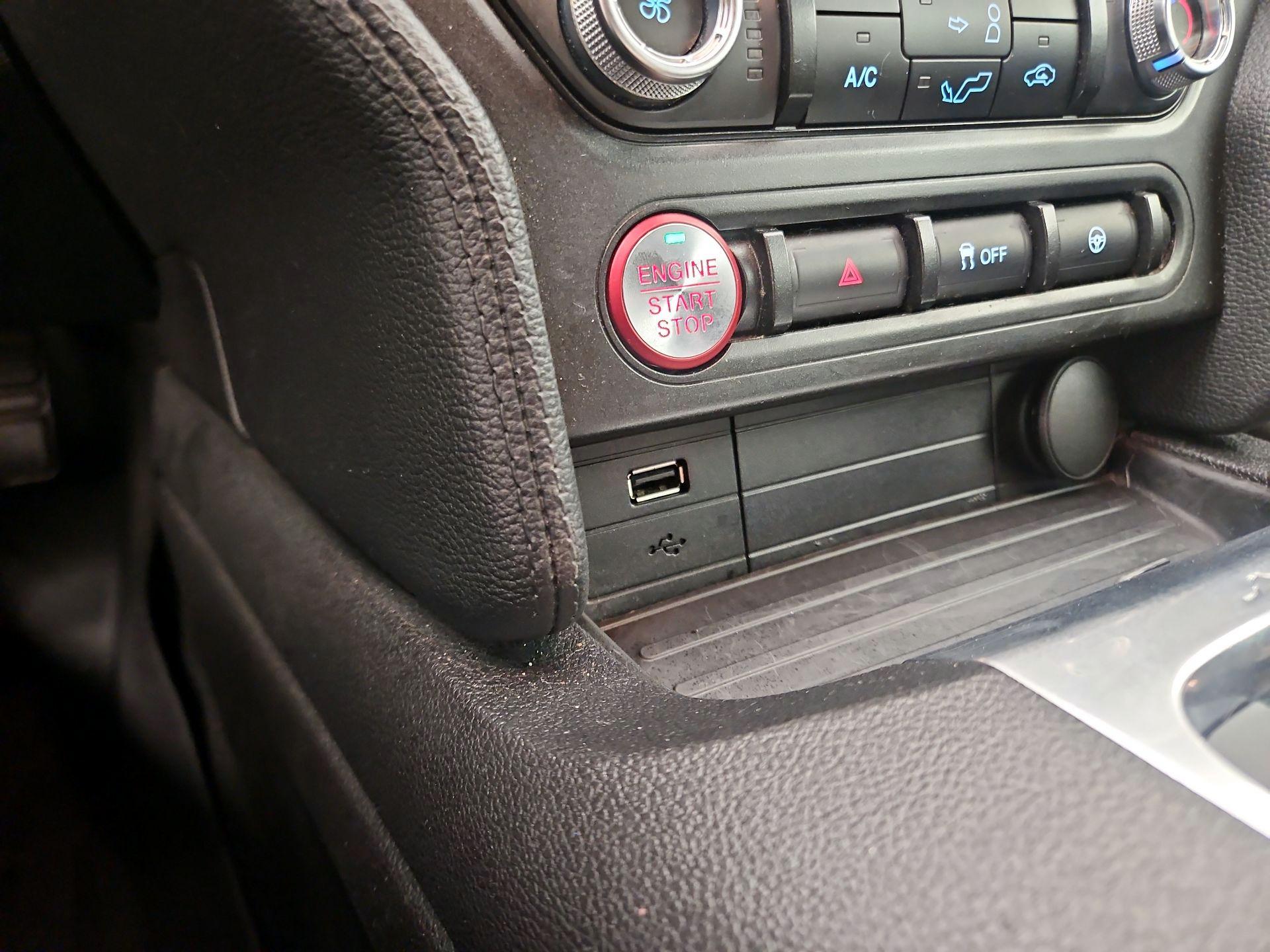 Thumbnail: 2019 Ford Mustang - 18